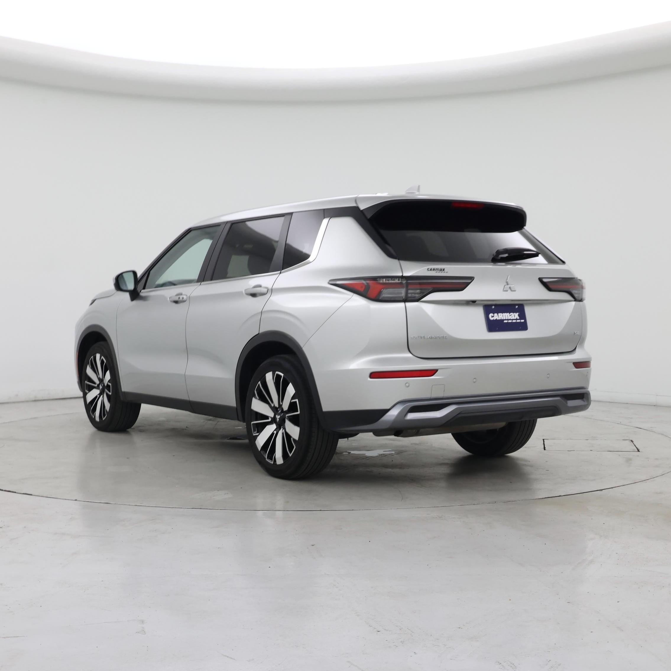Thumbnail: 2025 Mitsubishi Outlander - 2