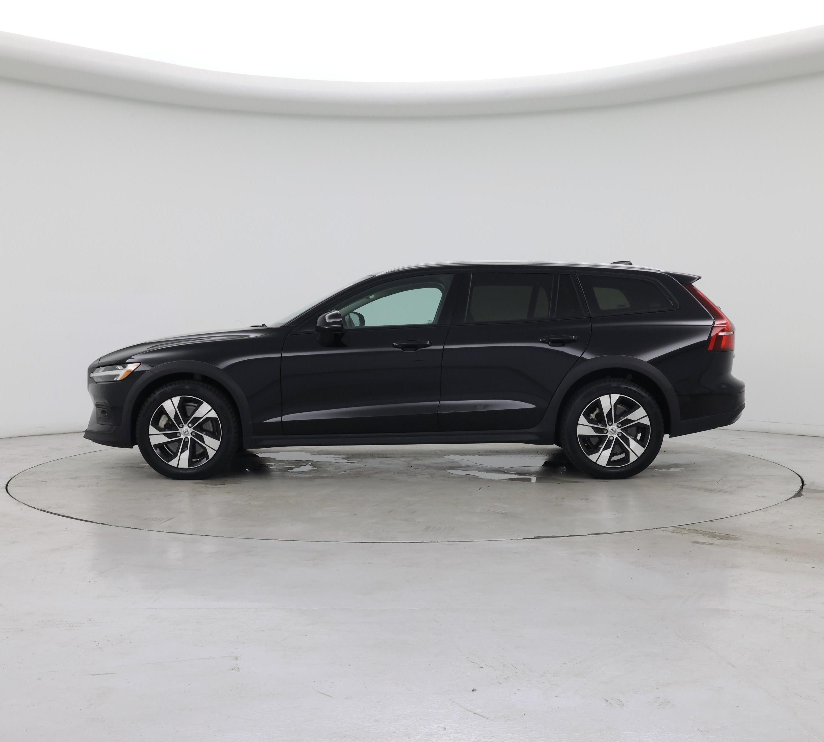 Thumbnail: 2025 Volvo S60 - 3
