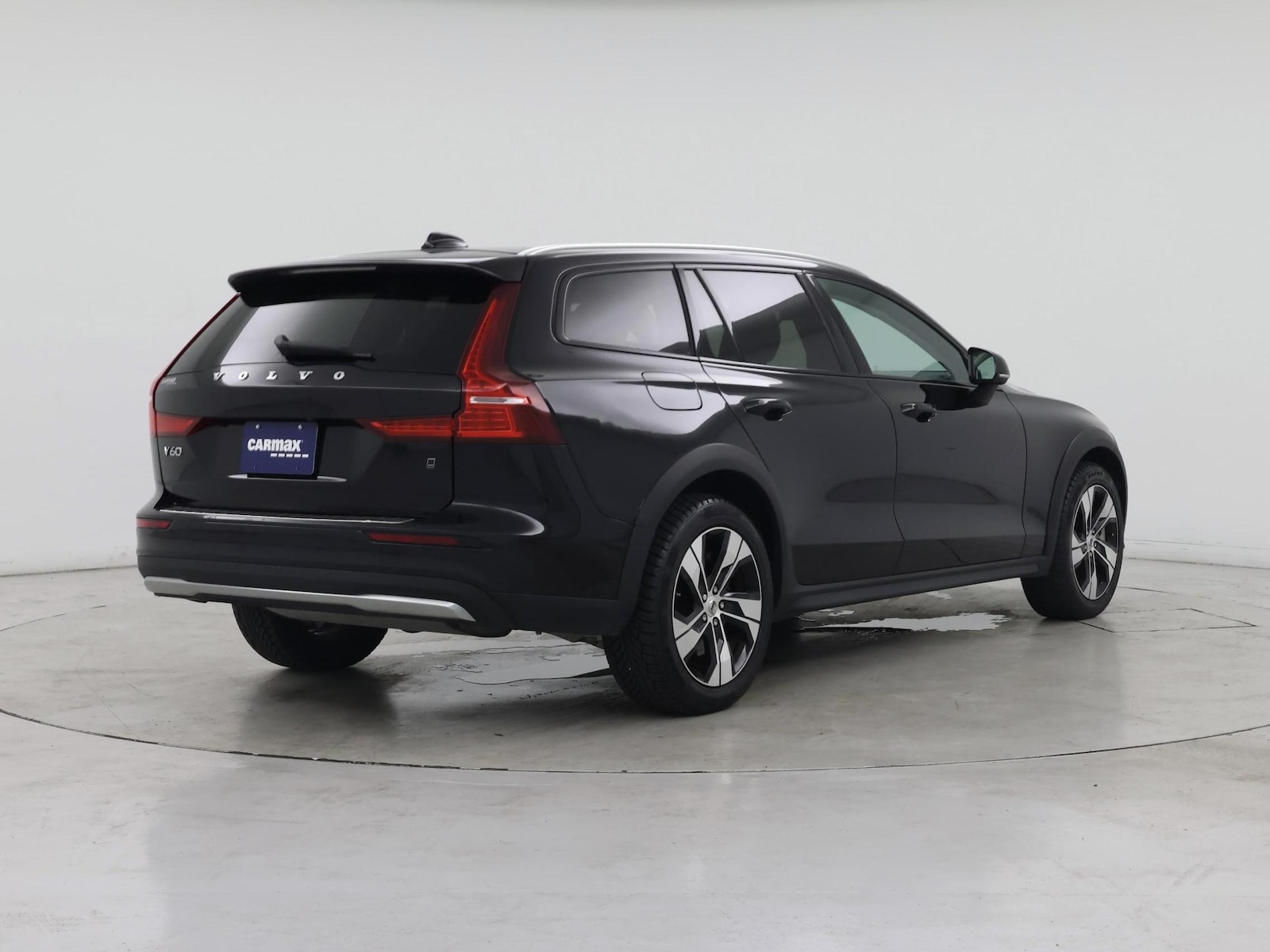 2025 Volvo V60 Cross Country Plus - Photo 9