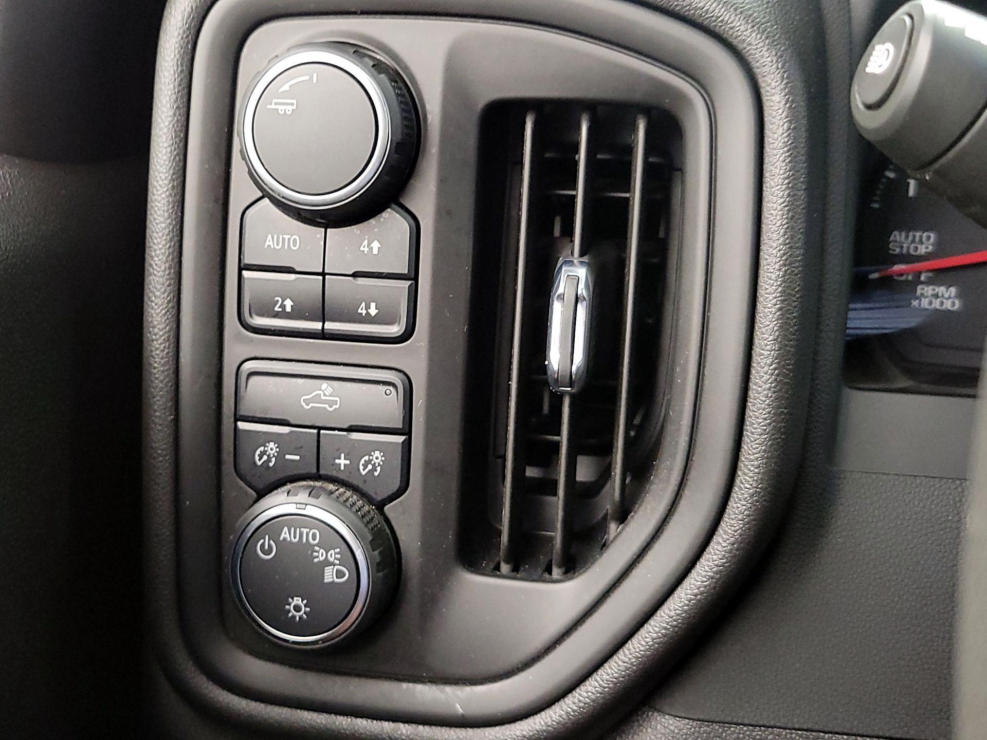 Thumbnail: 2023 Chevrolet Silverado 1500 - 13
