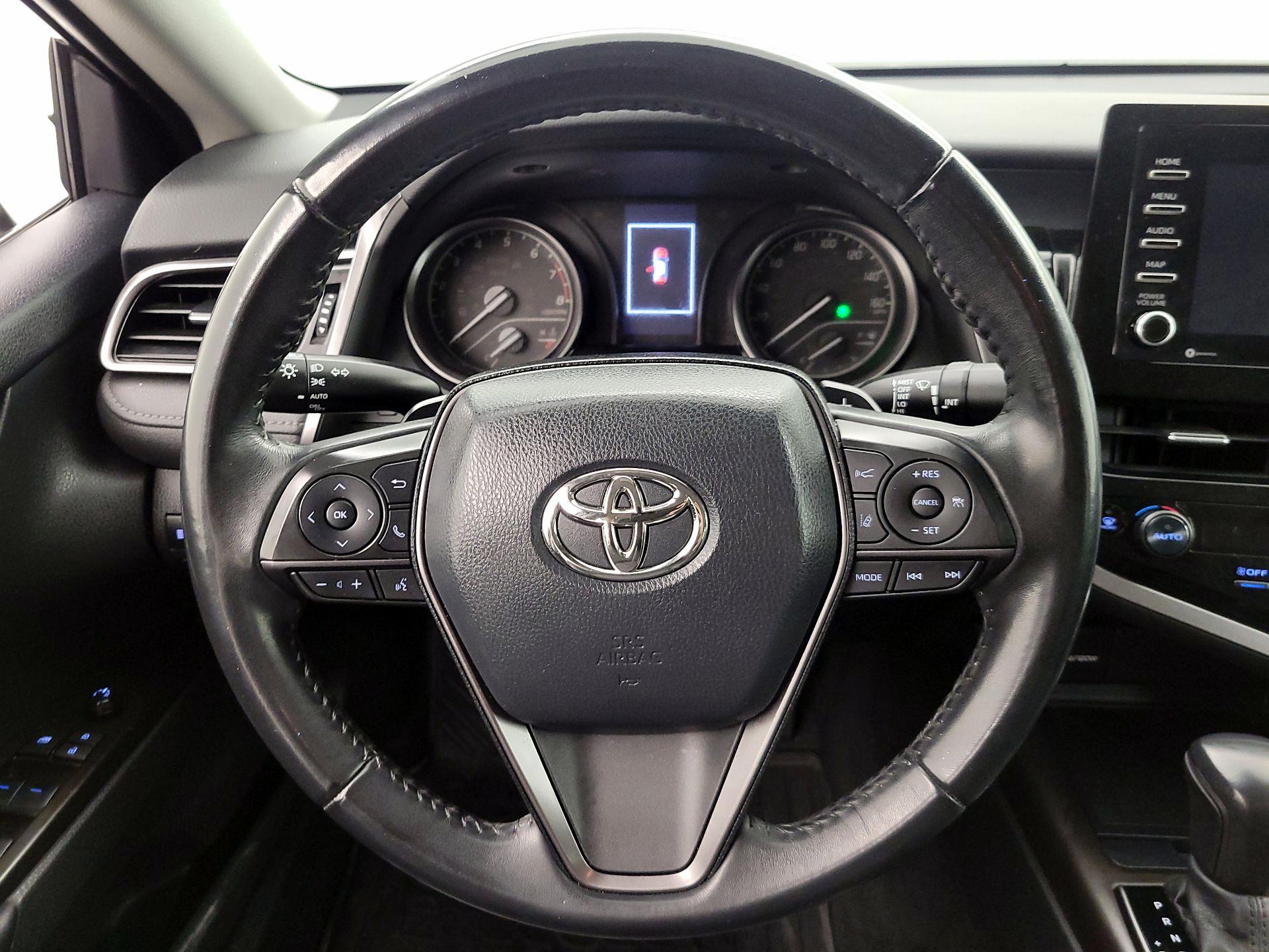 Thumbnail: 2022 Toyota Camry - 10