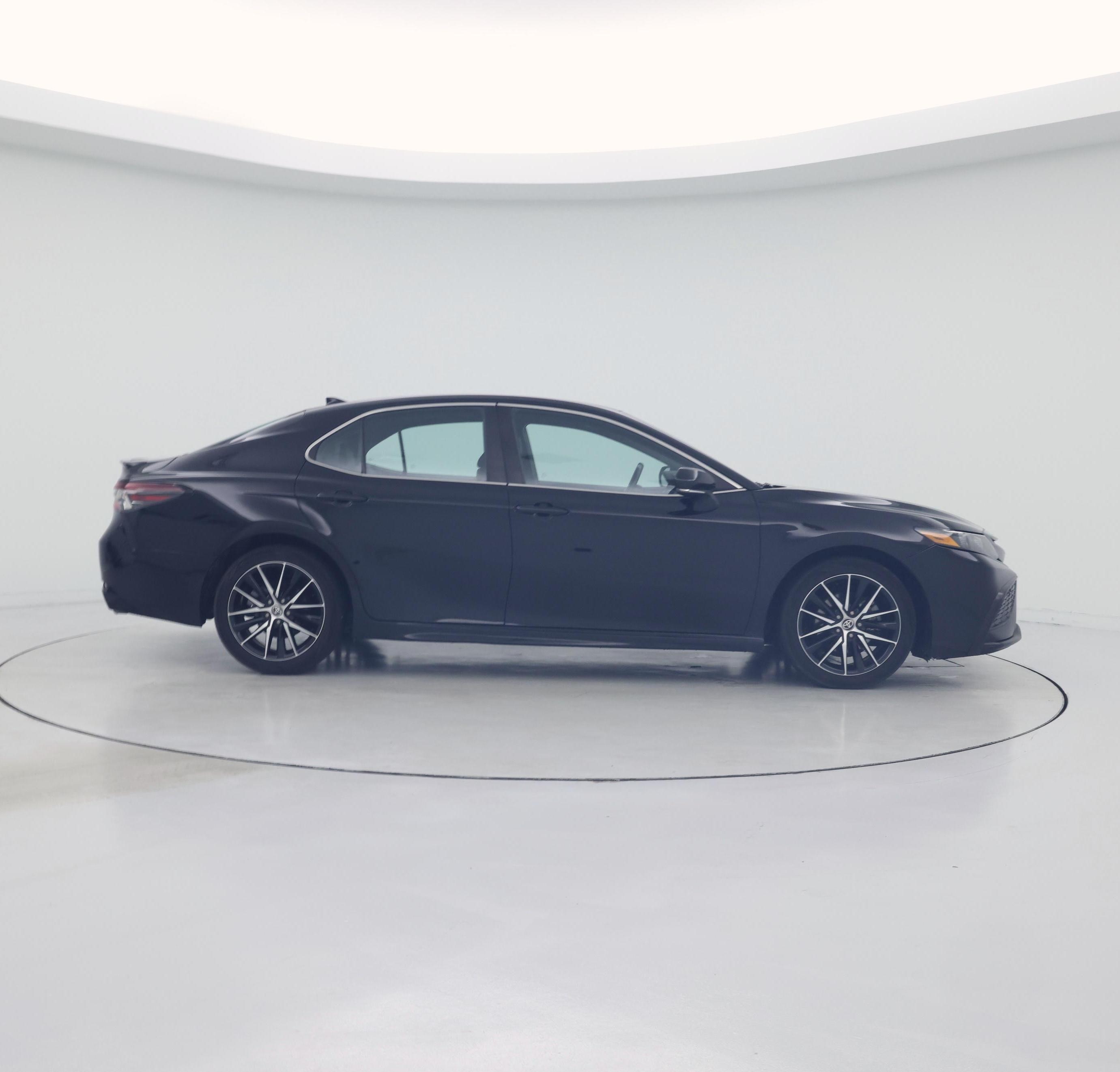 Thumbnail: 2022 Toyota Camry - 7