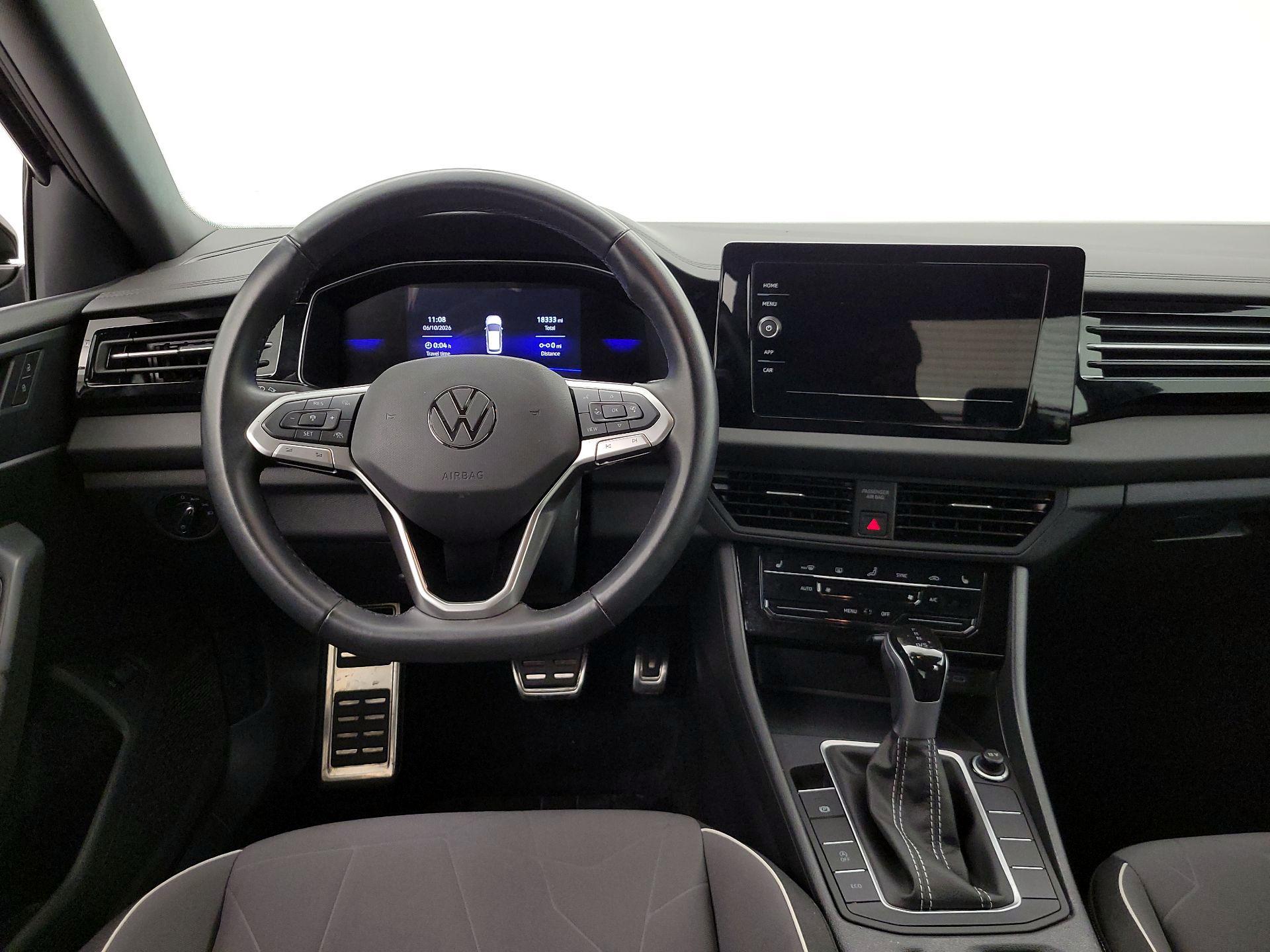 Thumbnail: 2025 Volkswagen Jetta - 10