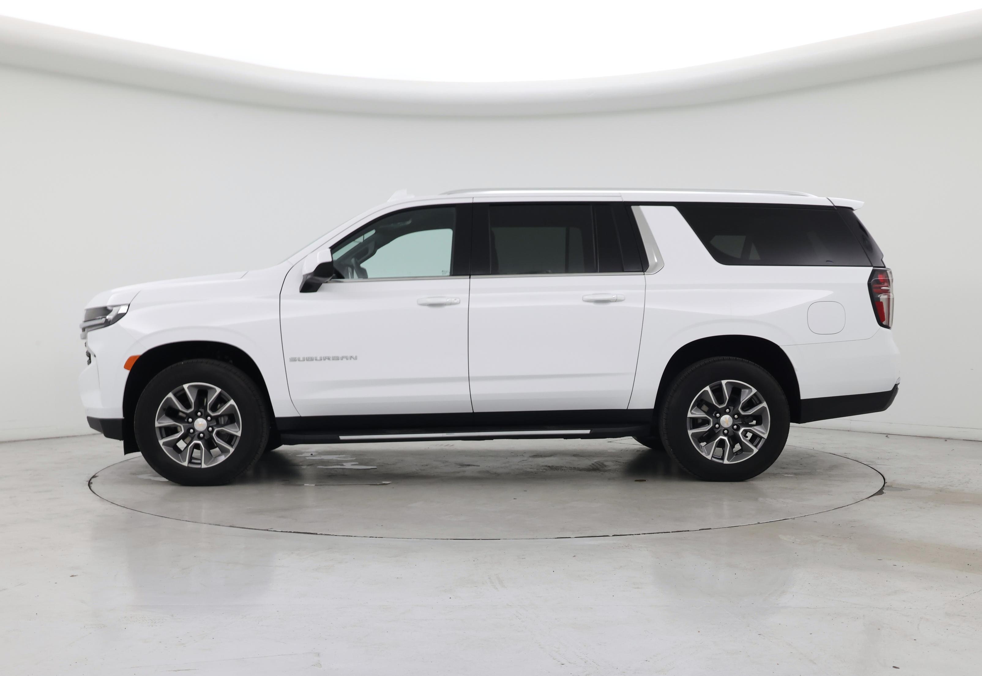 Thumbnail: 2024 Chevrolet Suburban - 3