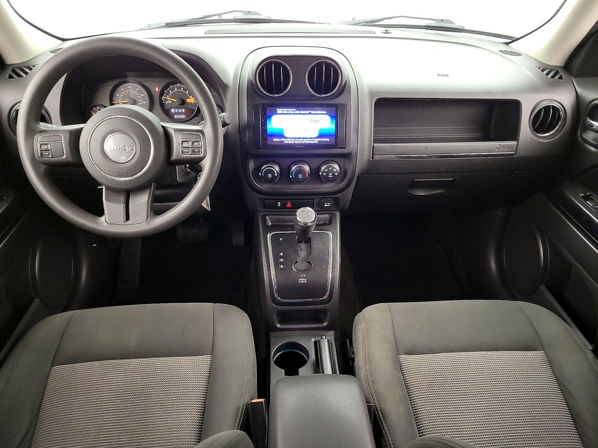 Thumbnail: 2017 Jeep Patriot - 9
