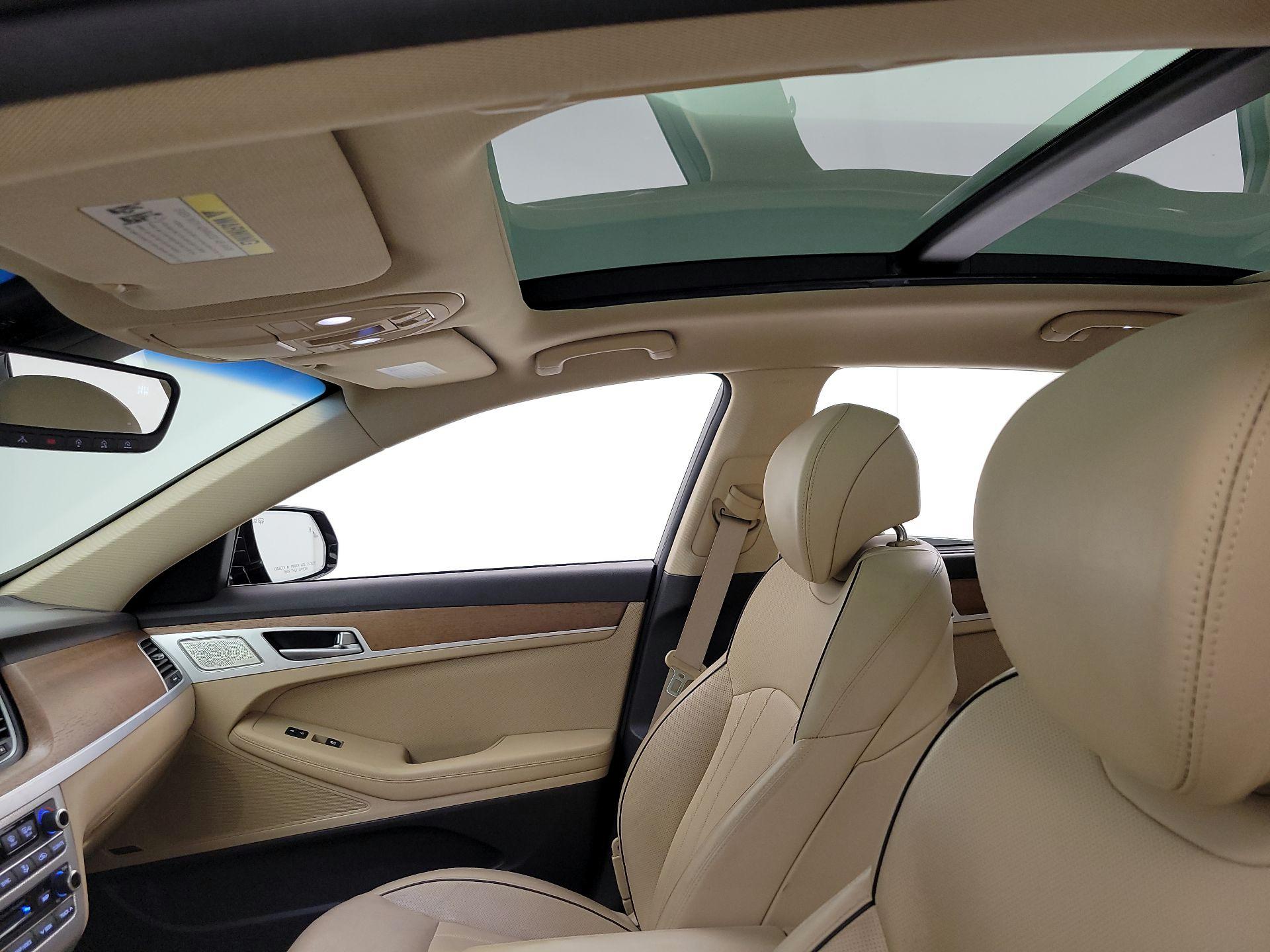 Thumbnail: 2018 Genesis G80 - 20