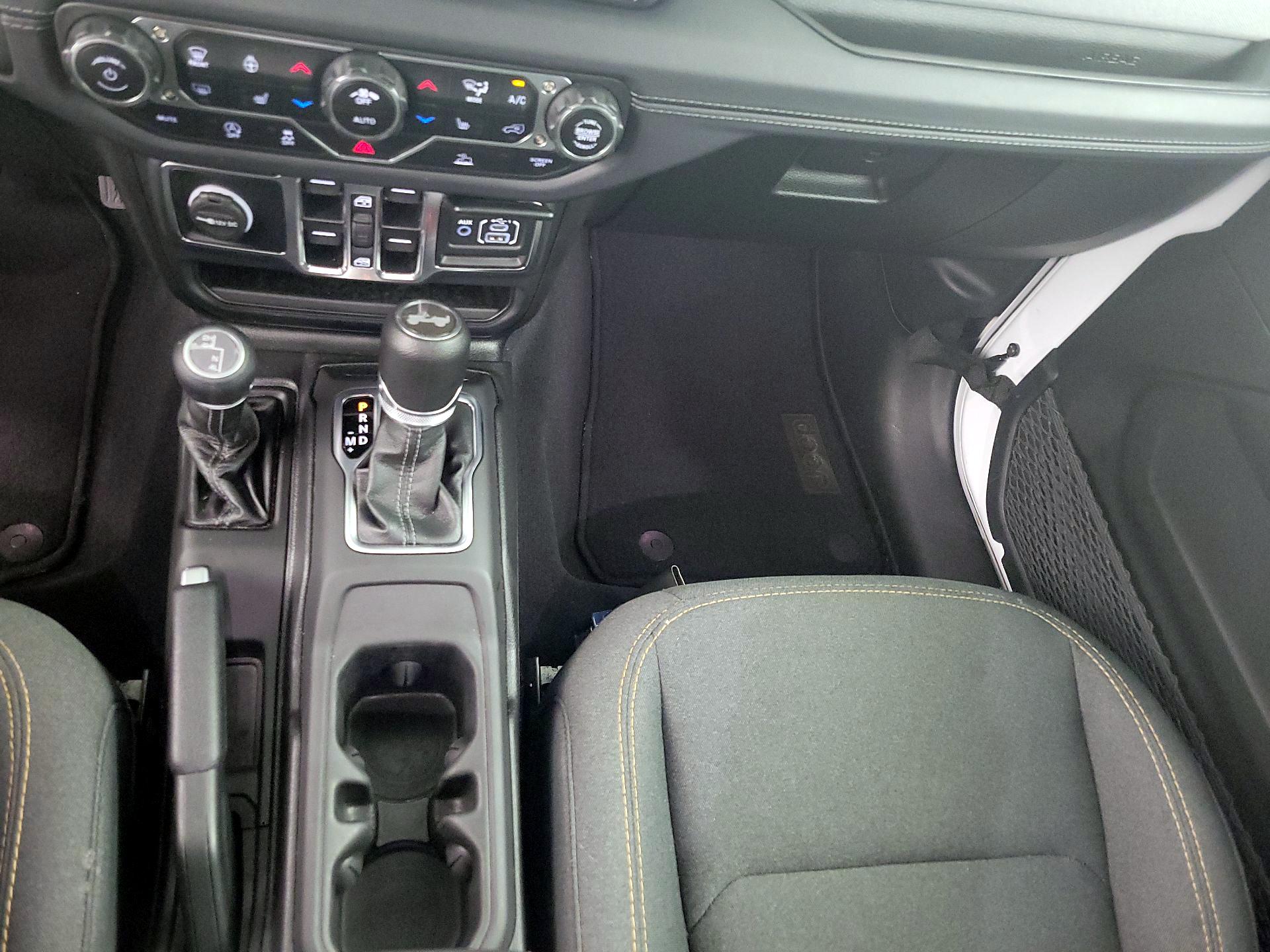 Thumbnail: 2025 Jeep Wrangler - 17