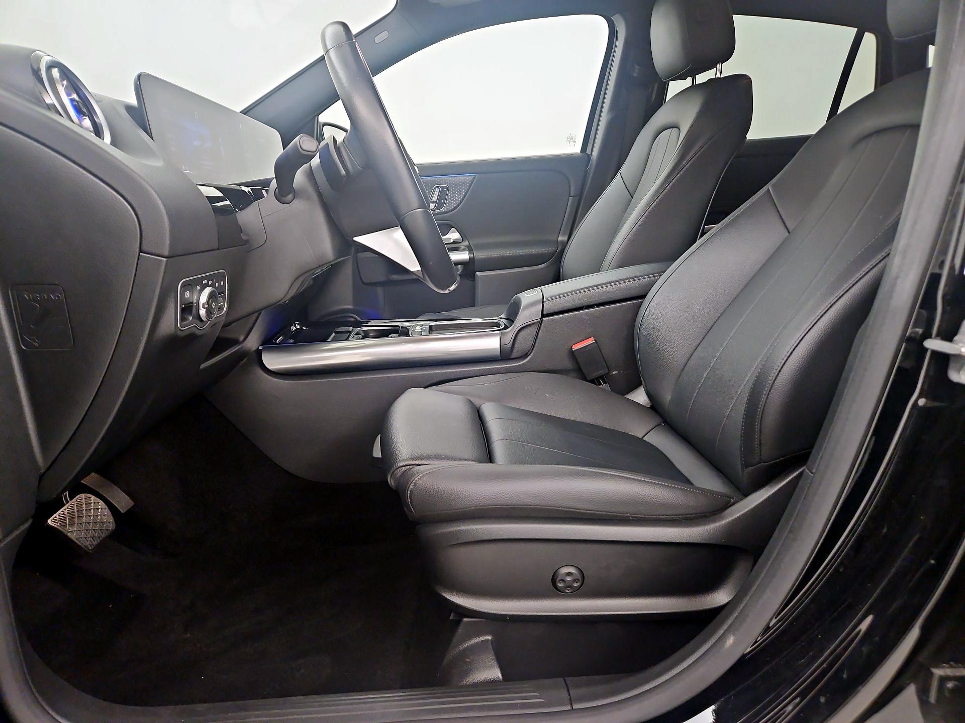 Thumbnail: 2025 Mercedes-Benz GLA - 11