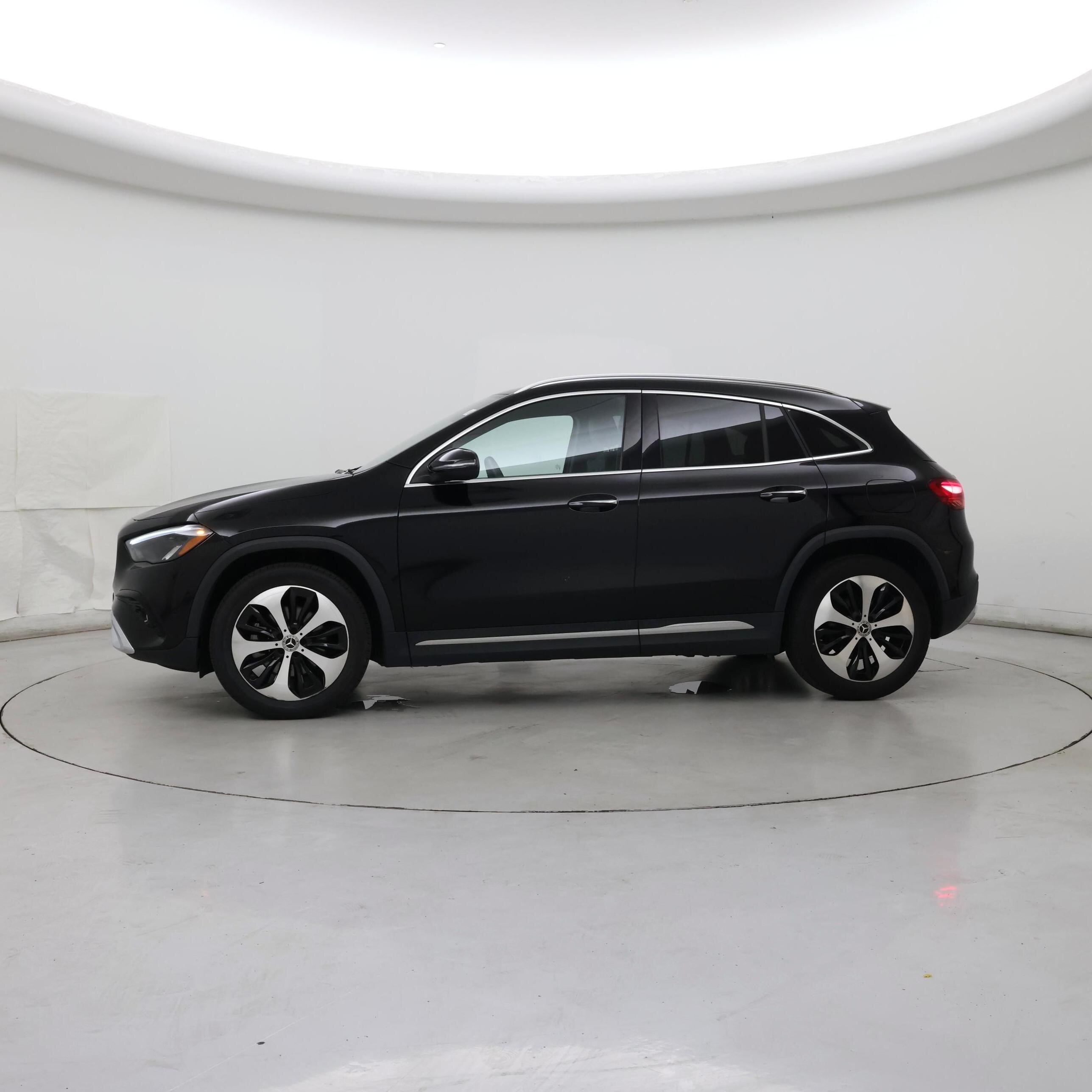 Thumbnail: 2025 Mercedes-Benz GLA - 3