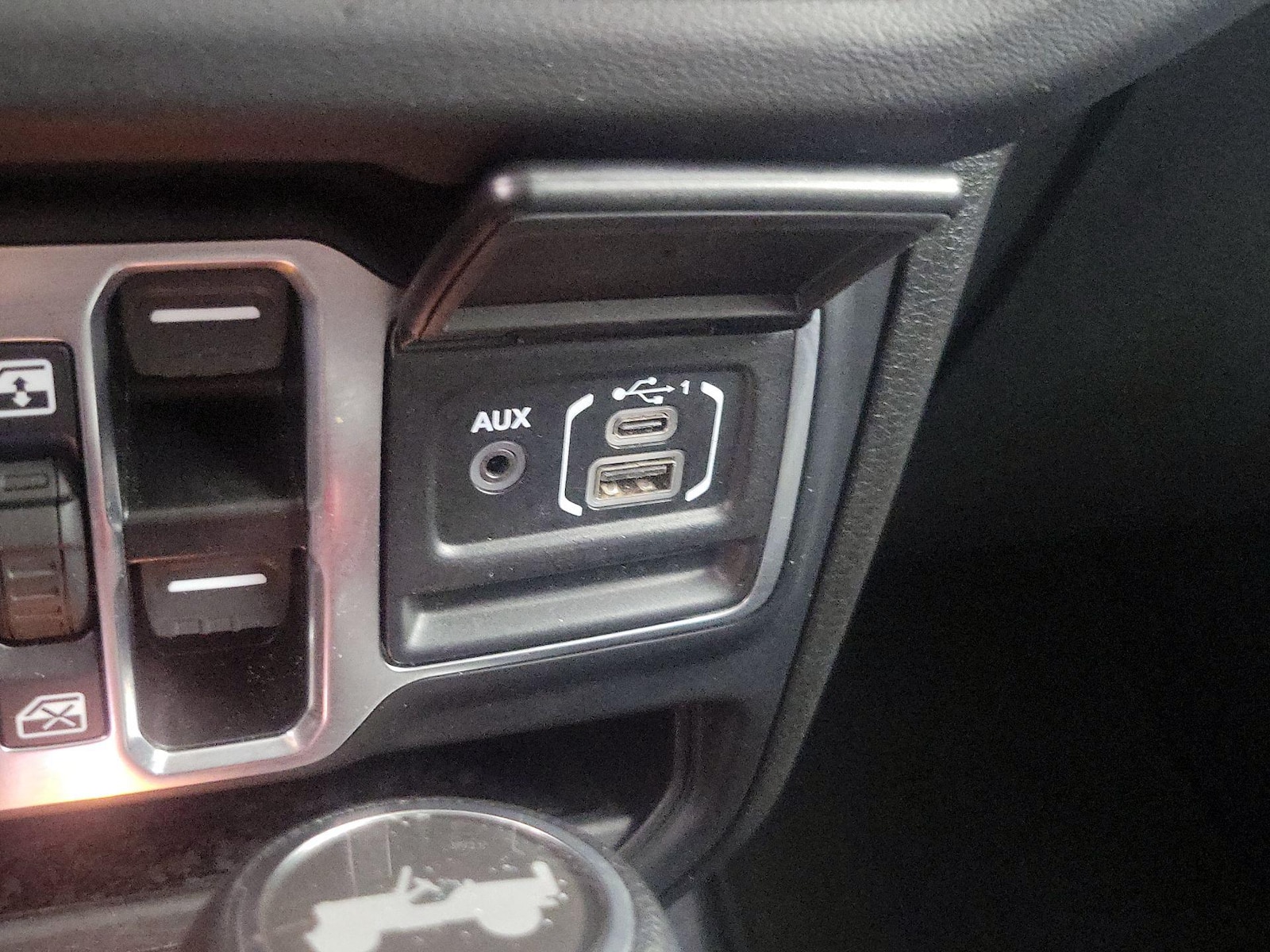 2025 Jeep Wrangler 4-Door Sahara - Photo 19