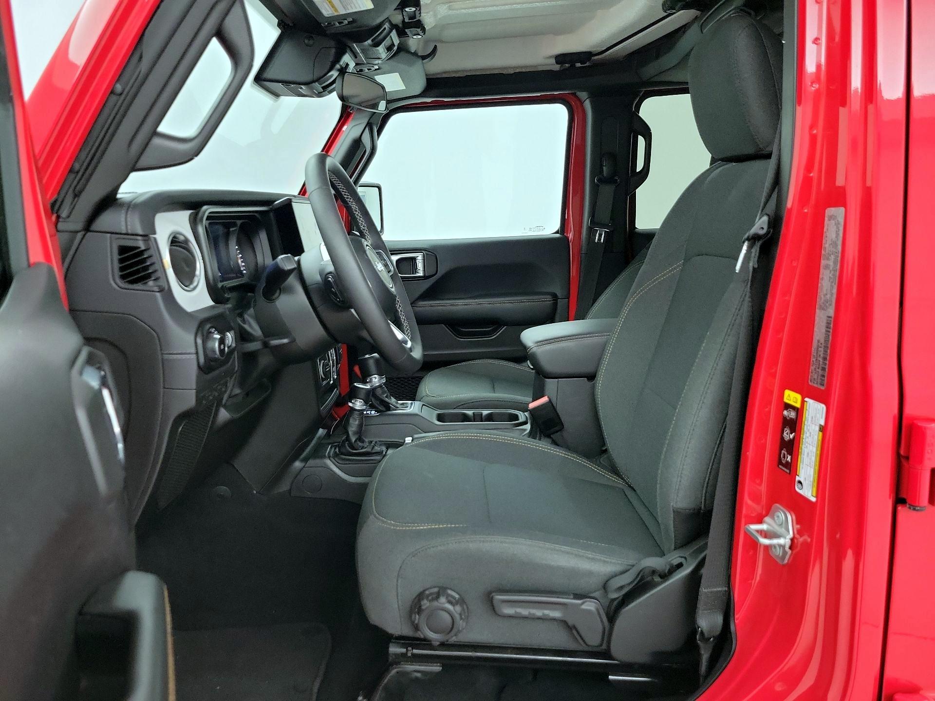 Thumbnail: 2025 Jeep Wrangler - 11