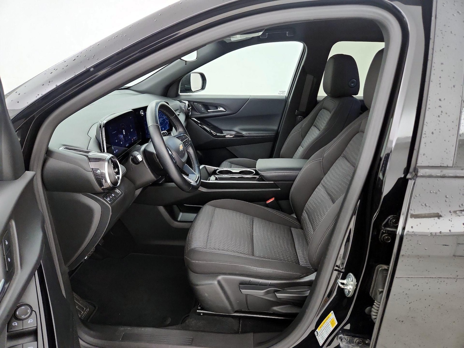 2025 Chevrolet Equinox LT - Photo 10