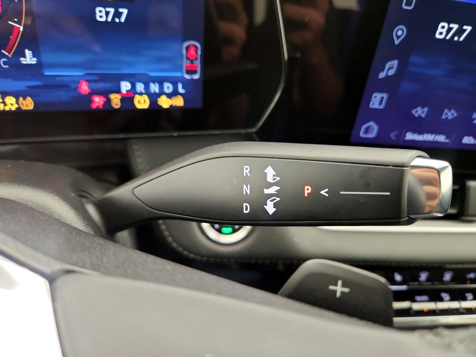 2025 Chevrolet Equinox LT - Photo 17