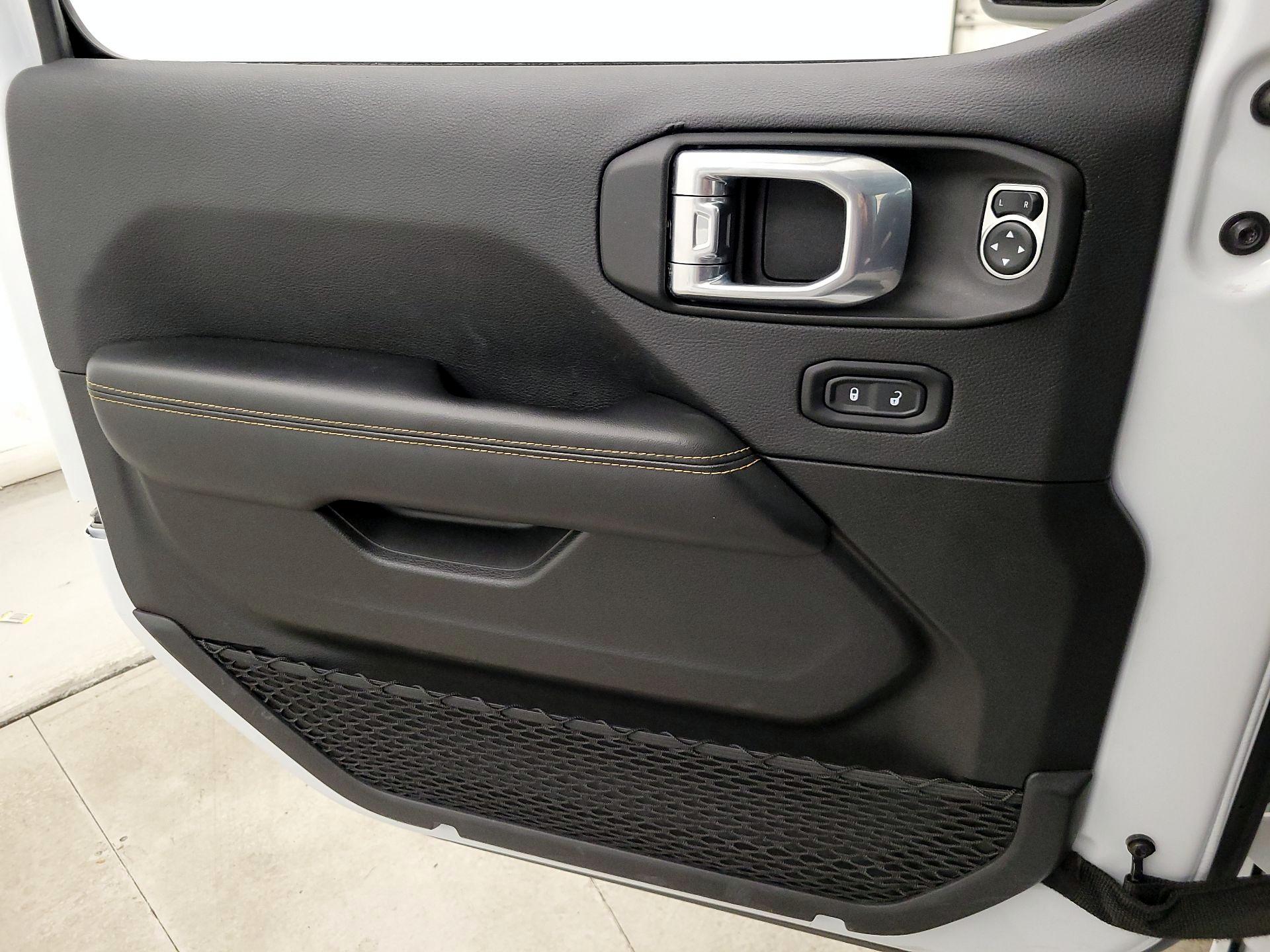 Thumbnail: 2025 Jeep Wrangler - 12