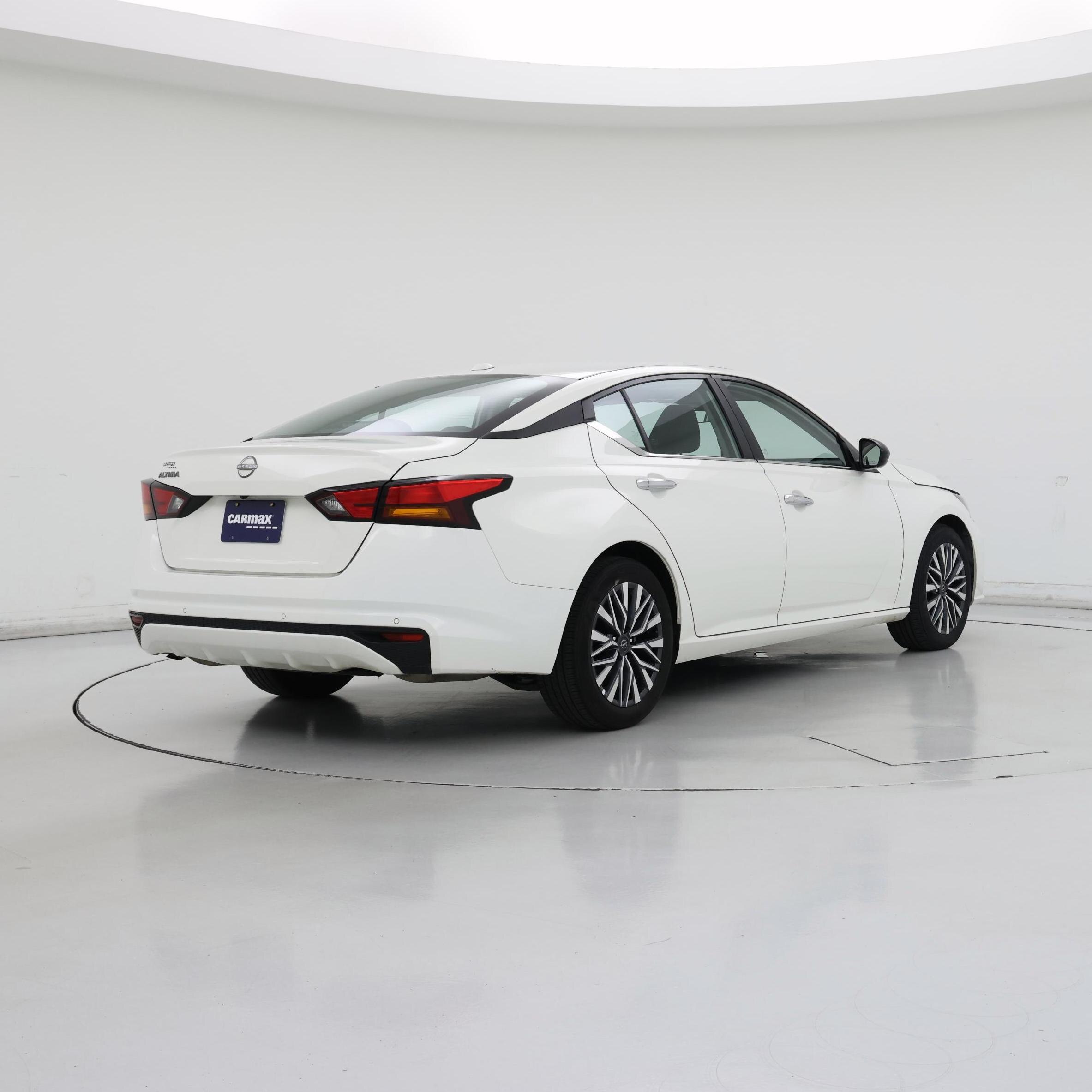 Thumbnail: 2025 Nissan Altima - 8