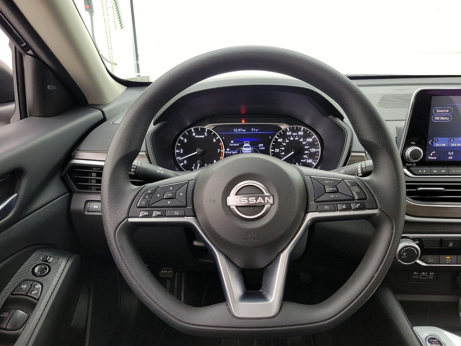 2025 Nissan Altima SV - Photo 11