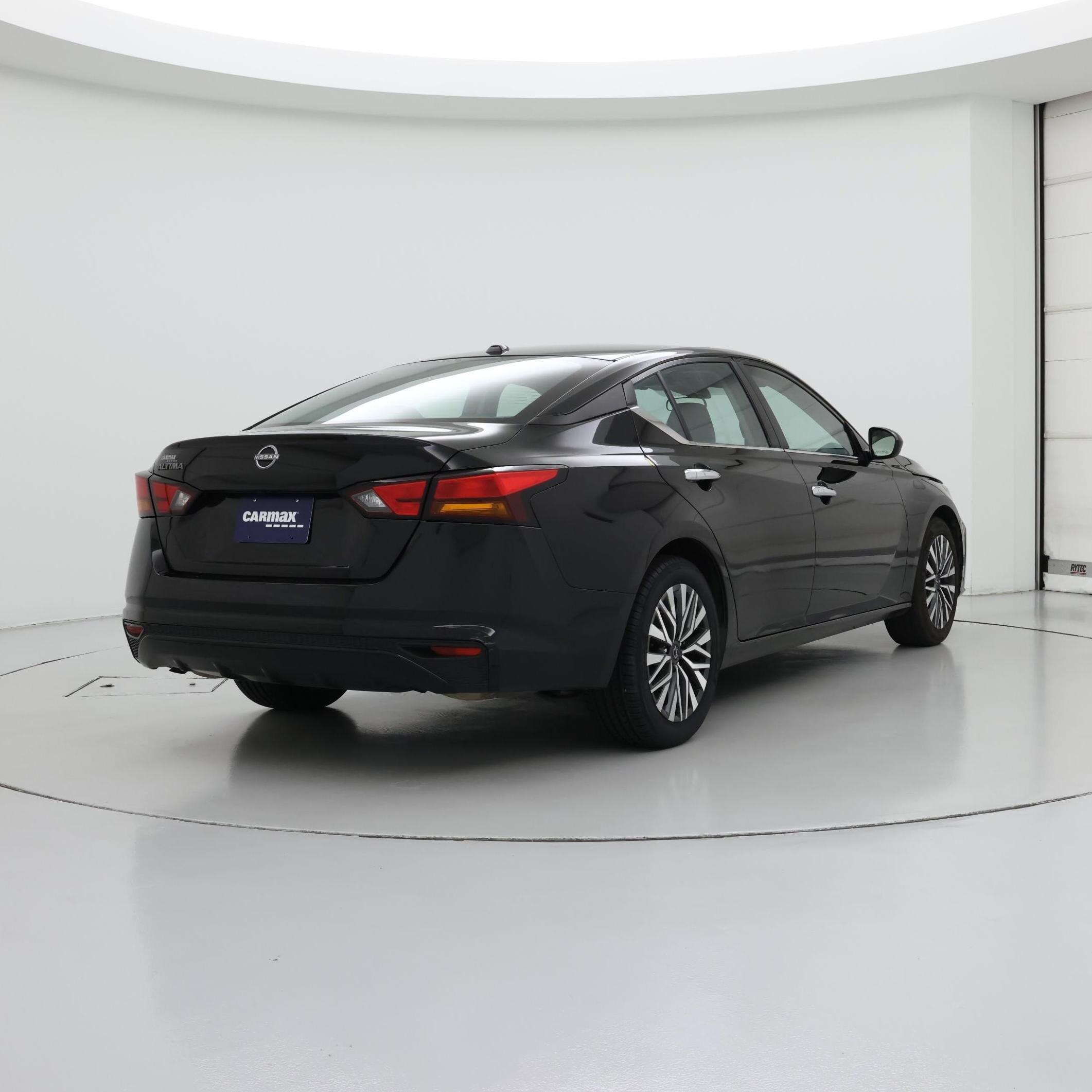 Thumbnail: 2025 Nissan Altima - 8