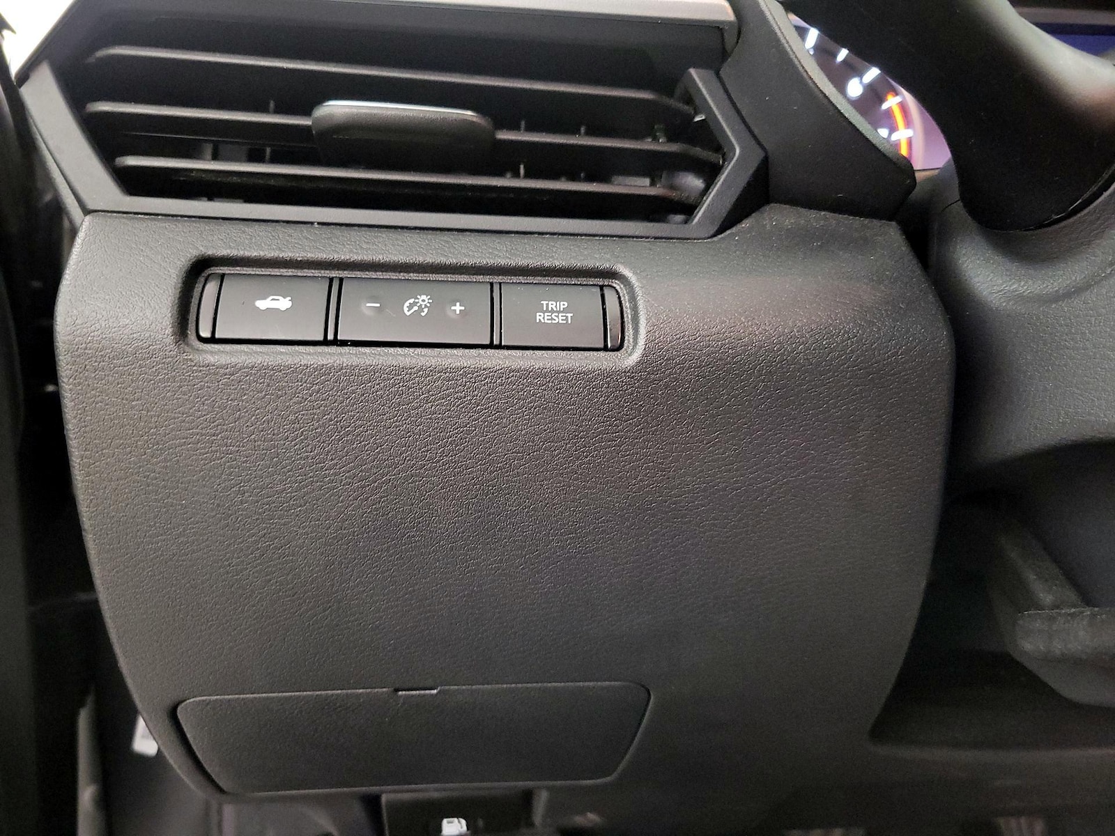2025 Nissan Altima SV - Photo 14