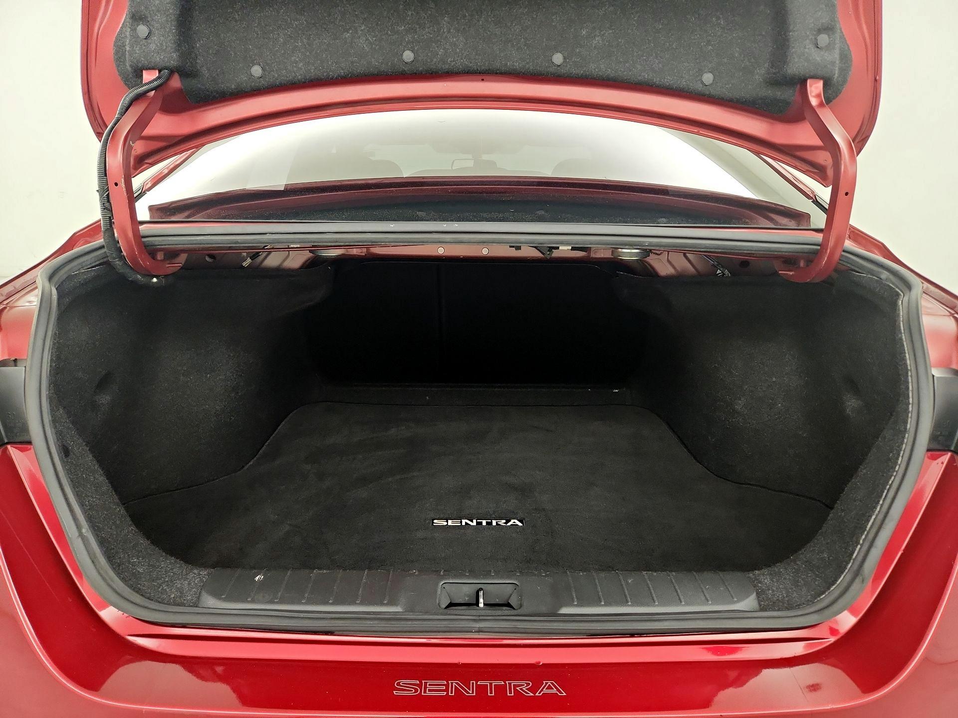 Thumbnail: 2021 Nissan Sentra - 20