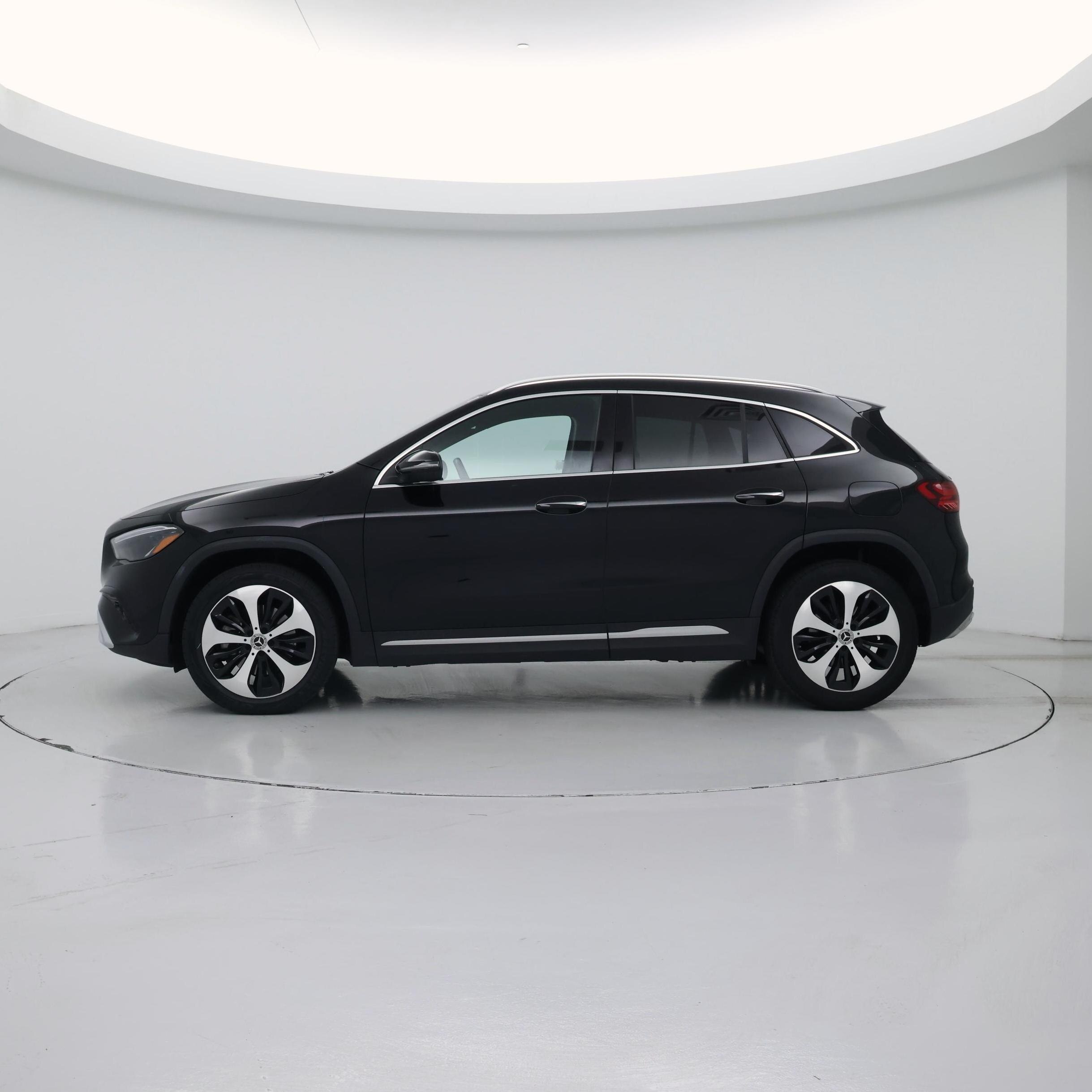 Thumbnail: 2025 Mercedes-Benz GLA - 3