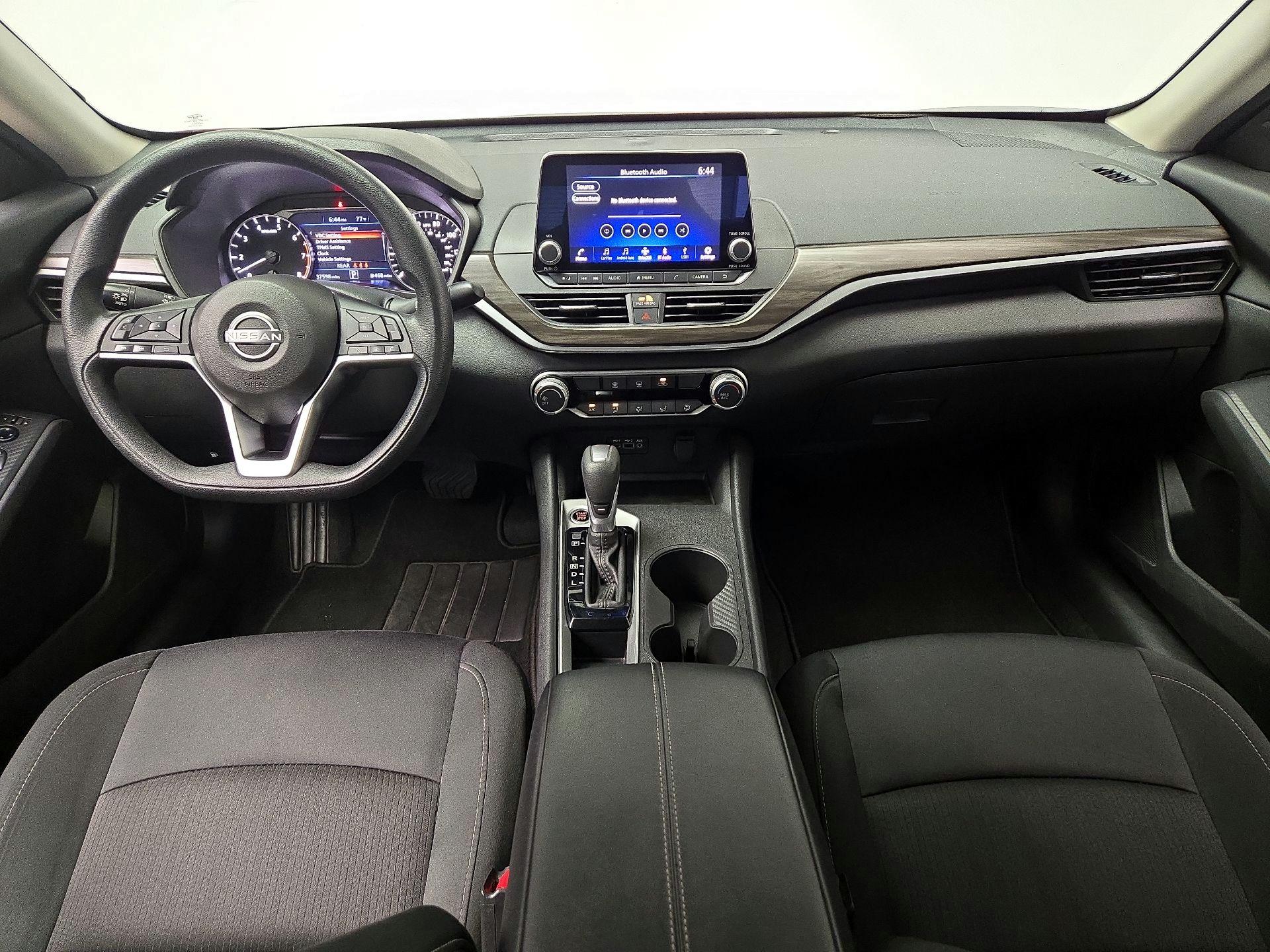 Thumbnail: 2025 Nissan Altima - 9
