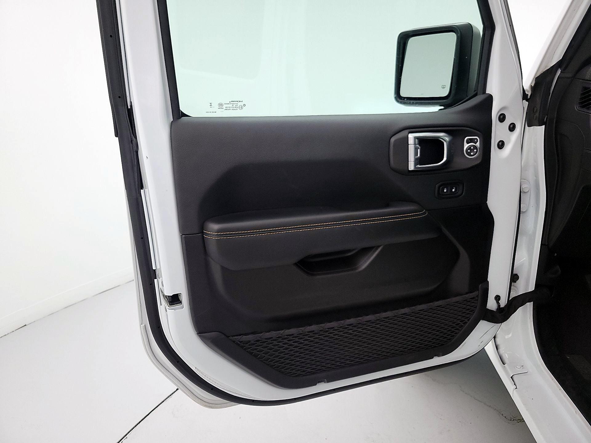 Thumbnail: 2025 Jeep Wrangler - 12