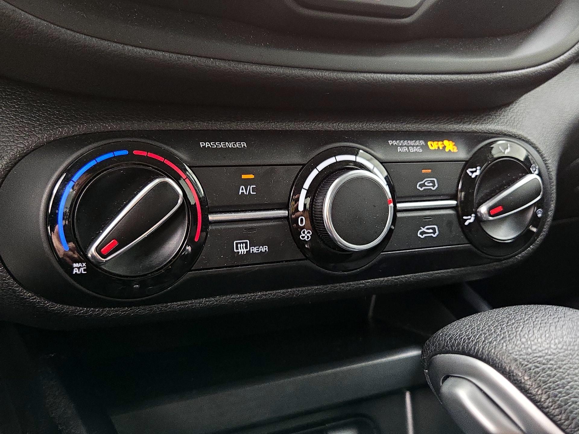 Thumbnail: 2025 Kia Soul - 16