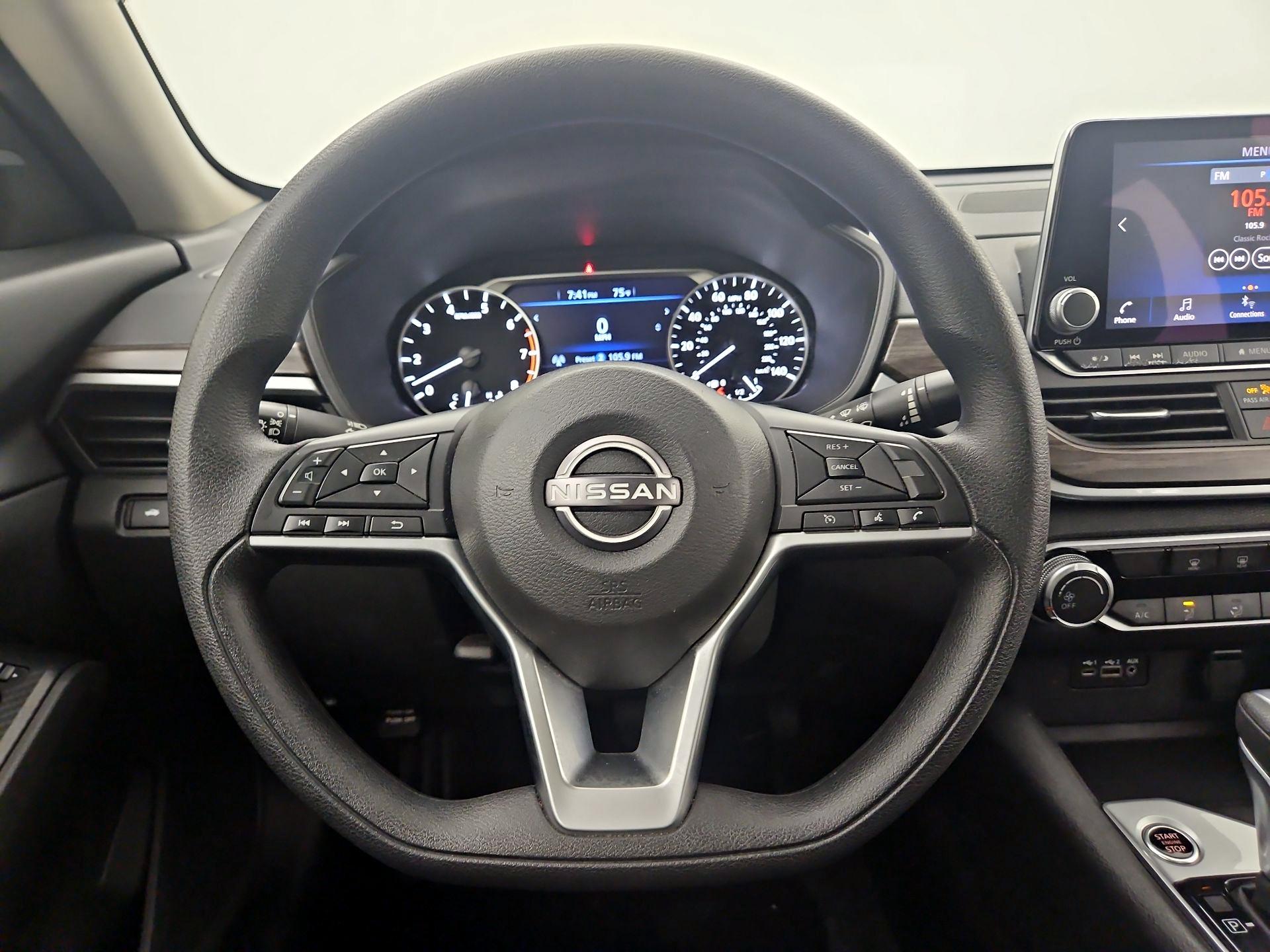 Thumbnail: 2025 Nissan Altima - 10