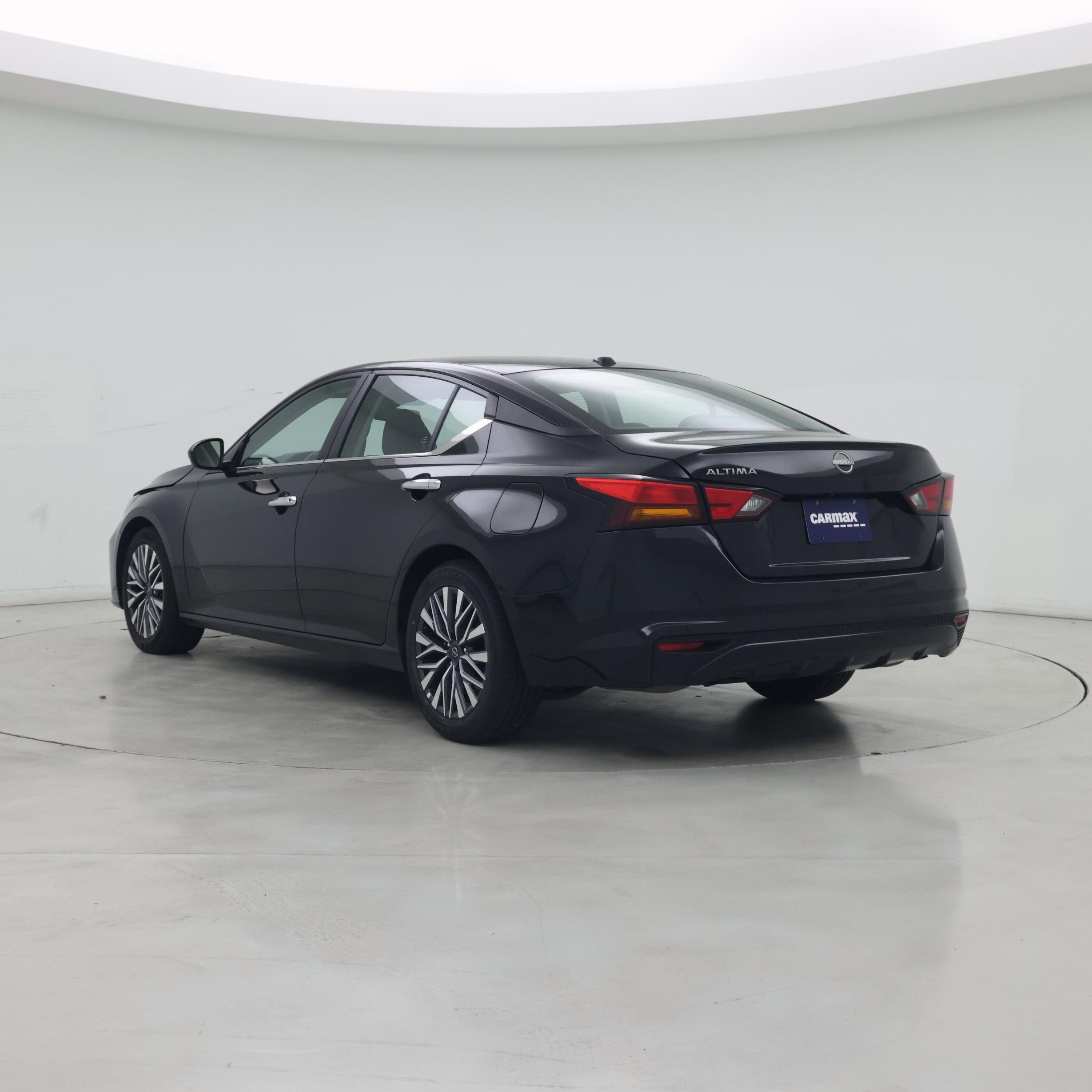 Thumbnail: 2025 Nissan Altima - 2