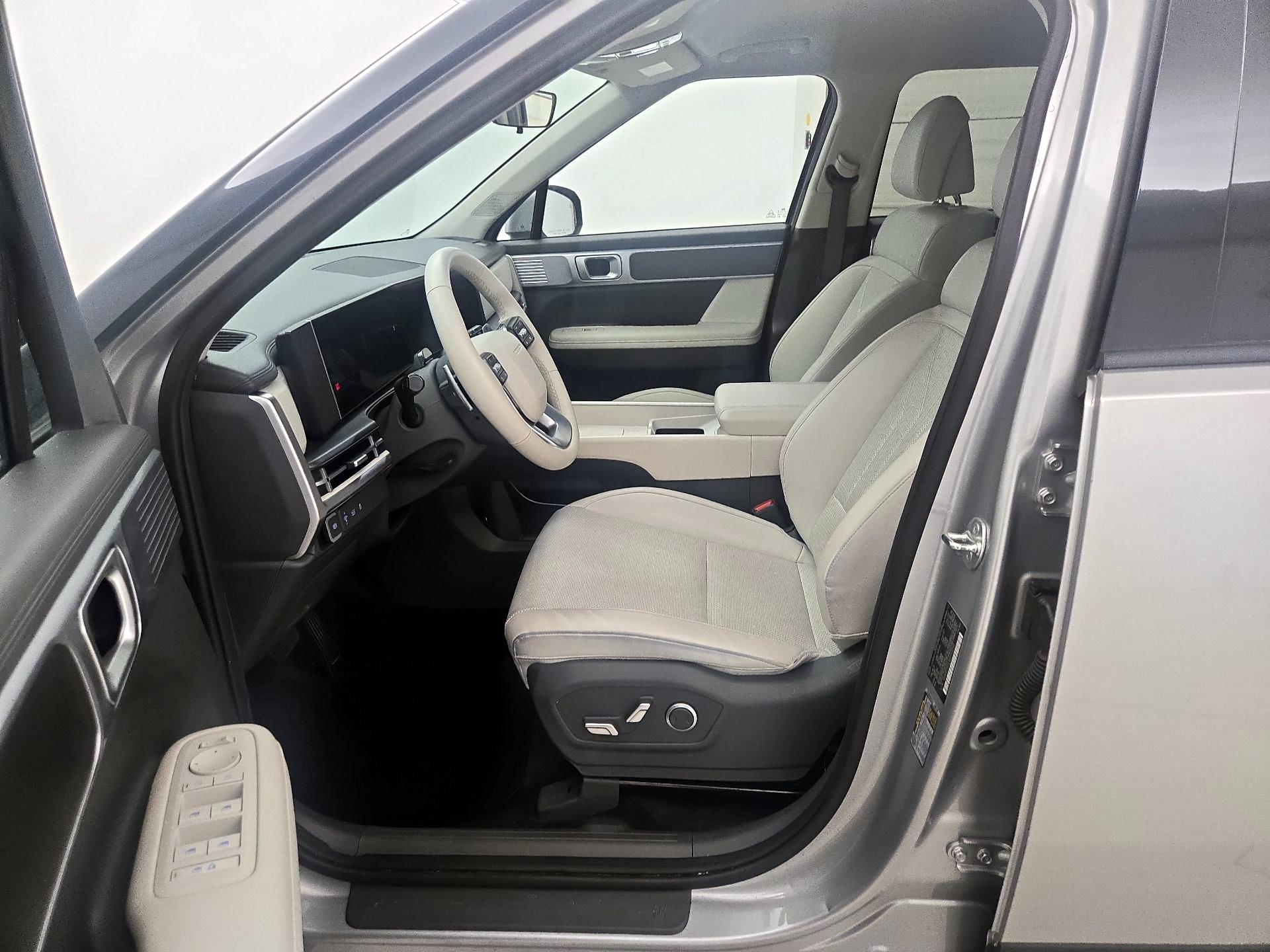 Thumbnail: 2025 Hyundai Santa Fe - 11