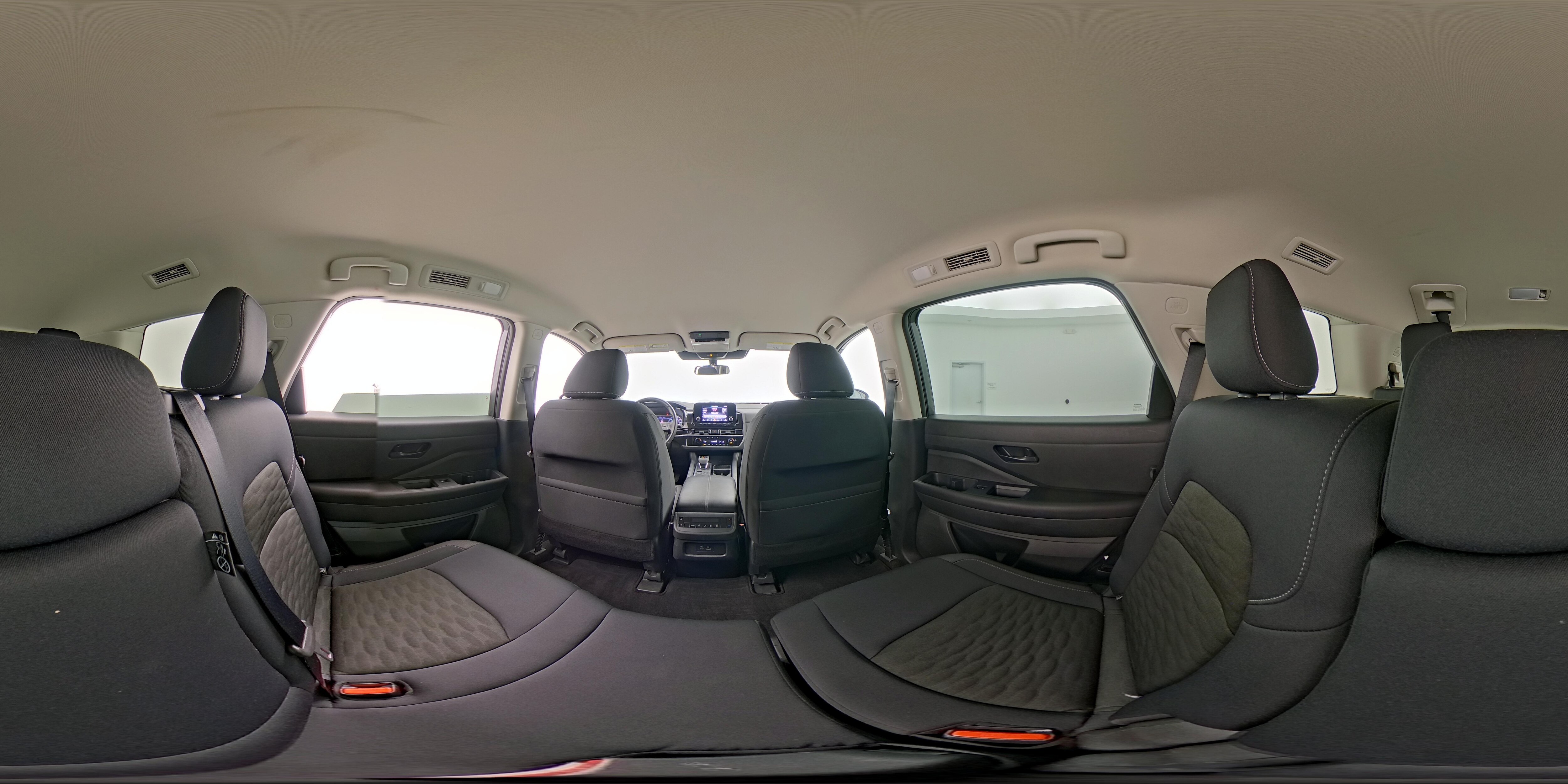 2025 Nissan Pathfinder SV - Photo 27