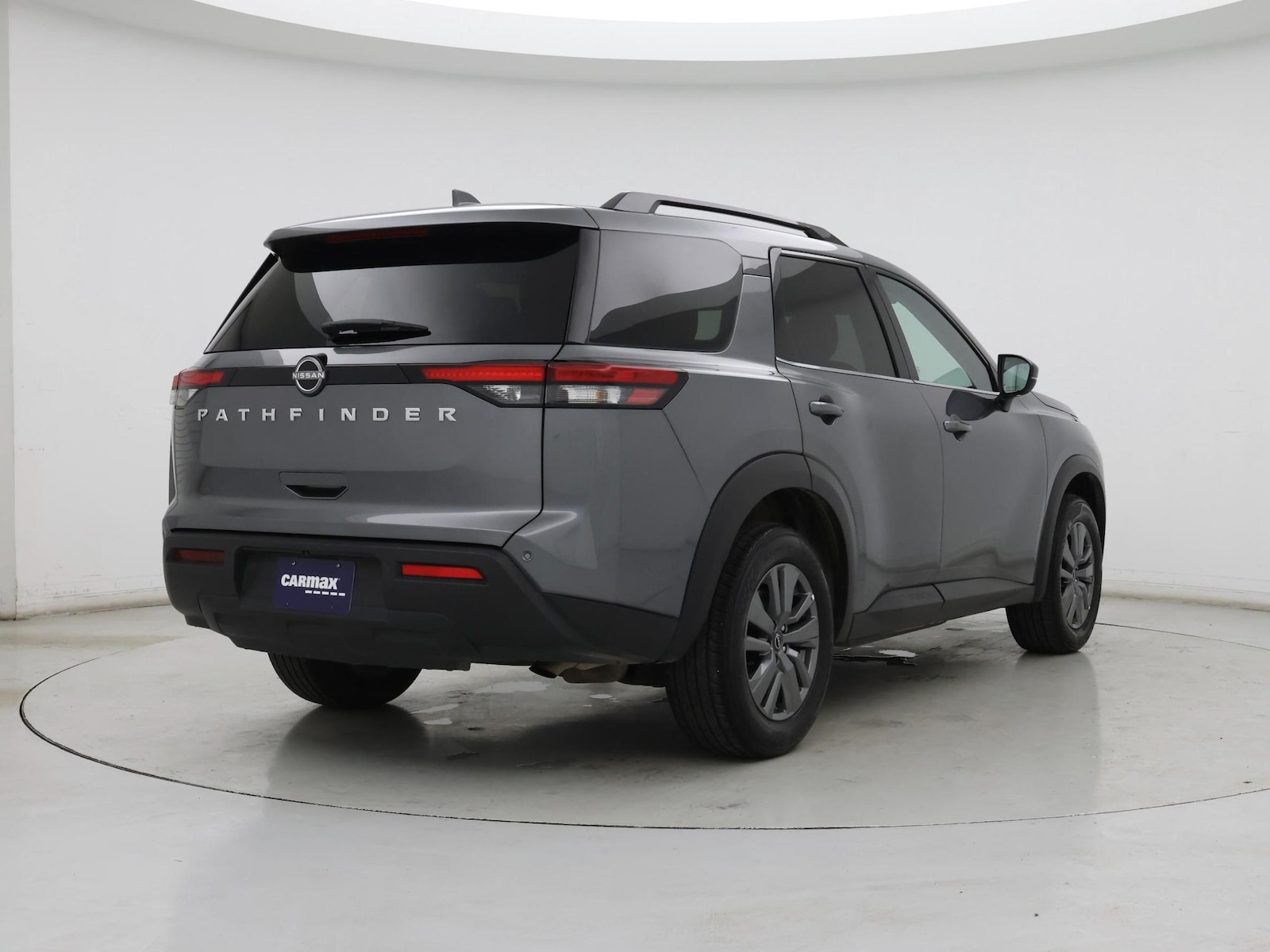 2025 Nissan Pathfinder SV - Photo 9