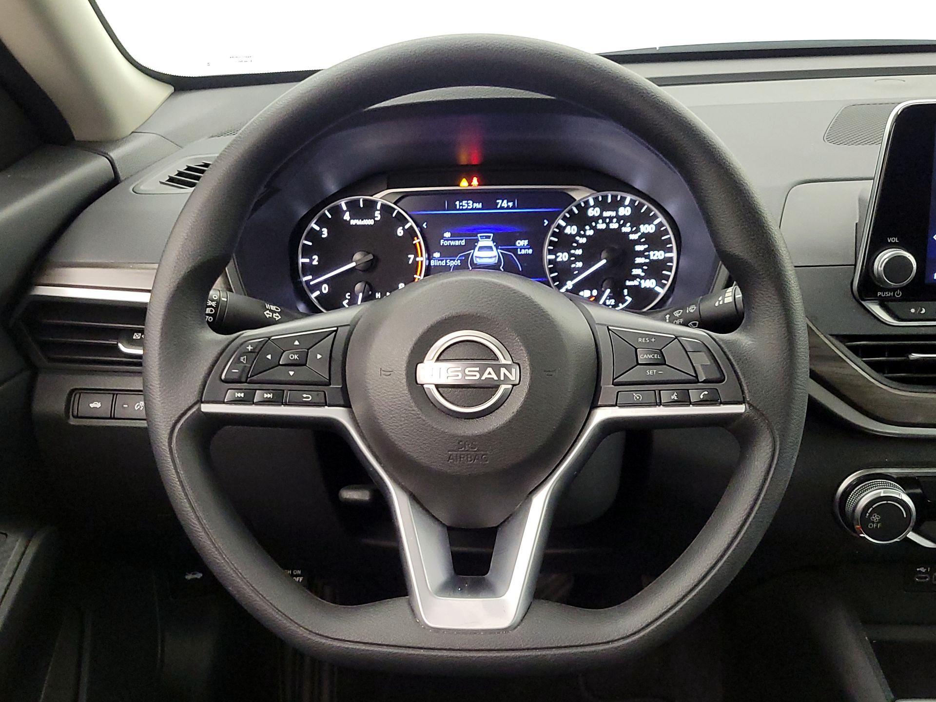 Thumbnail: 2025 Nissan Altima - 10