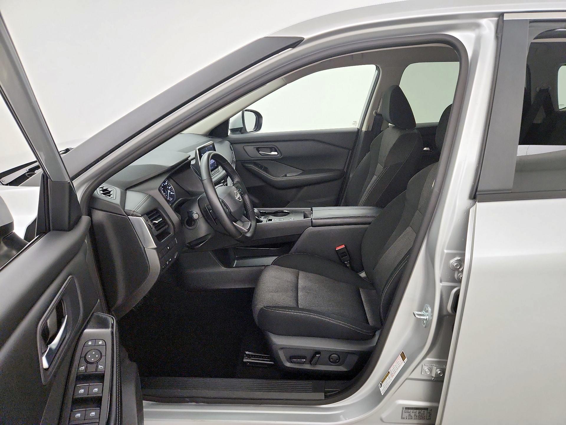 Thumbnail: 2025 Nissan Rogue - 11