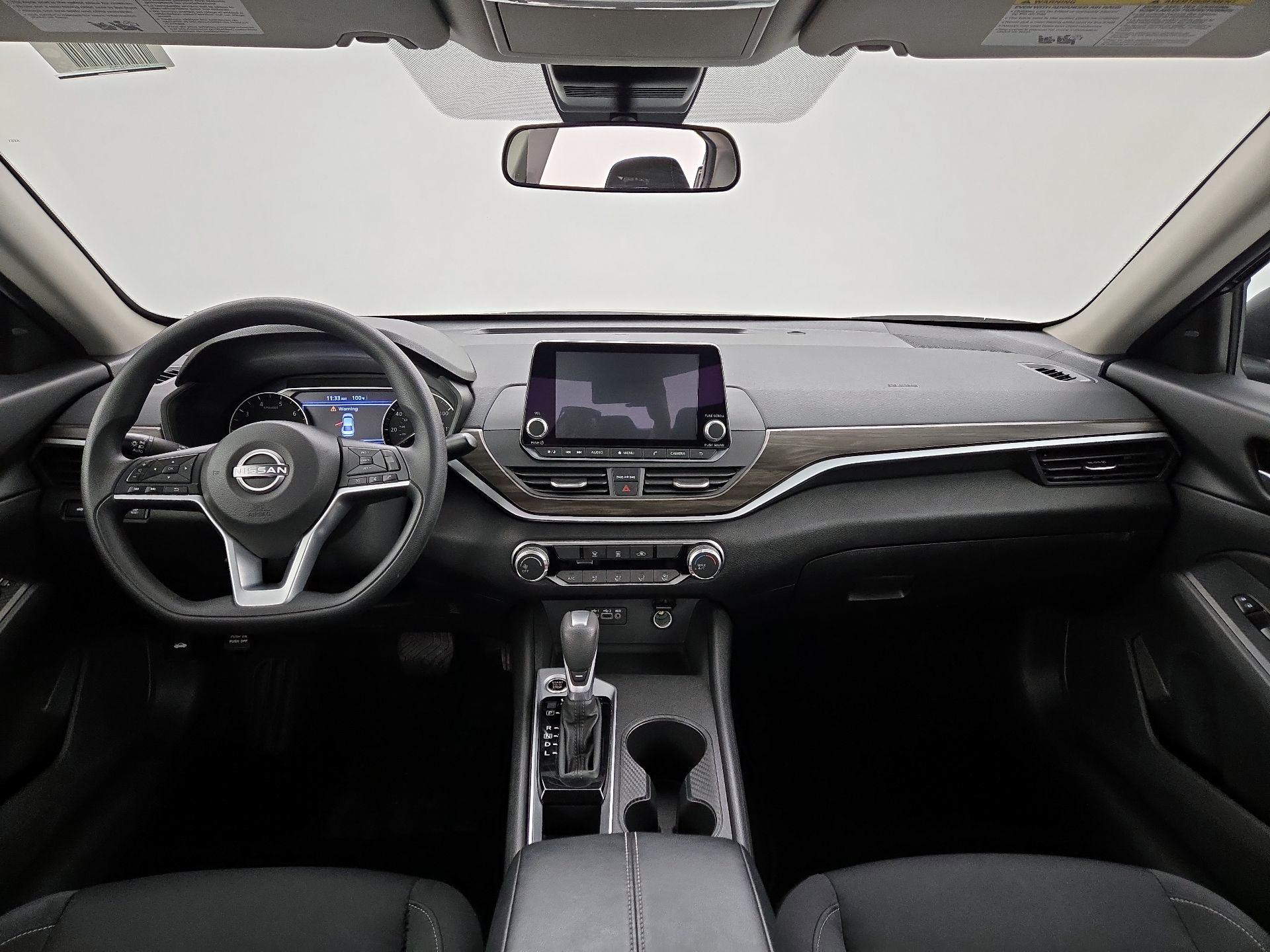 Thumbnail: 2025 Nissan Altima - 9