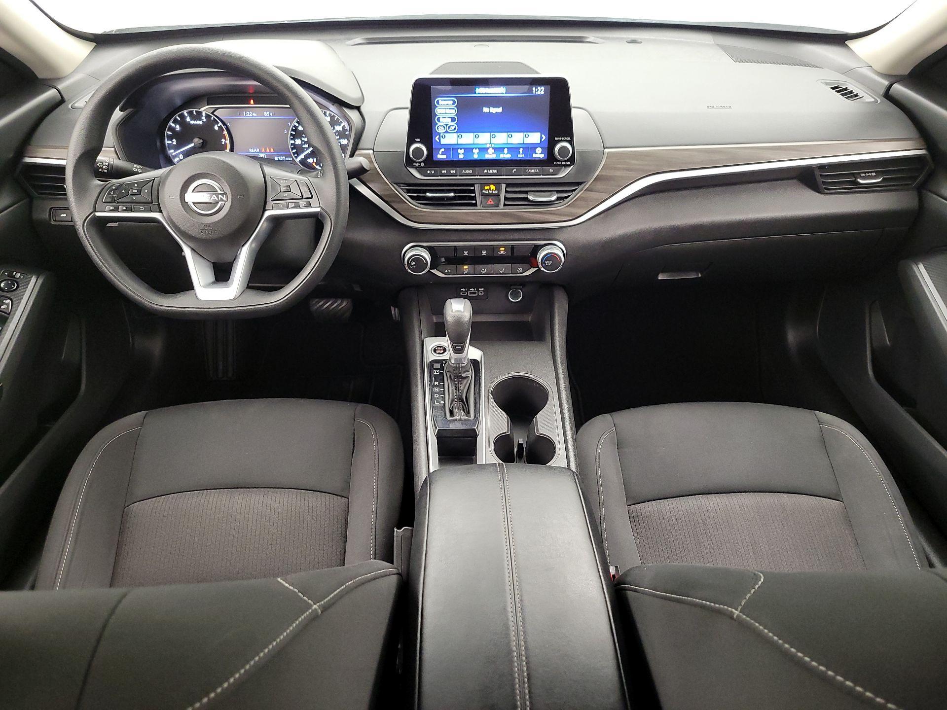 Thumbnail: 2025 Nissan Altima - 9