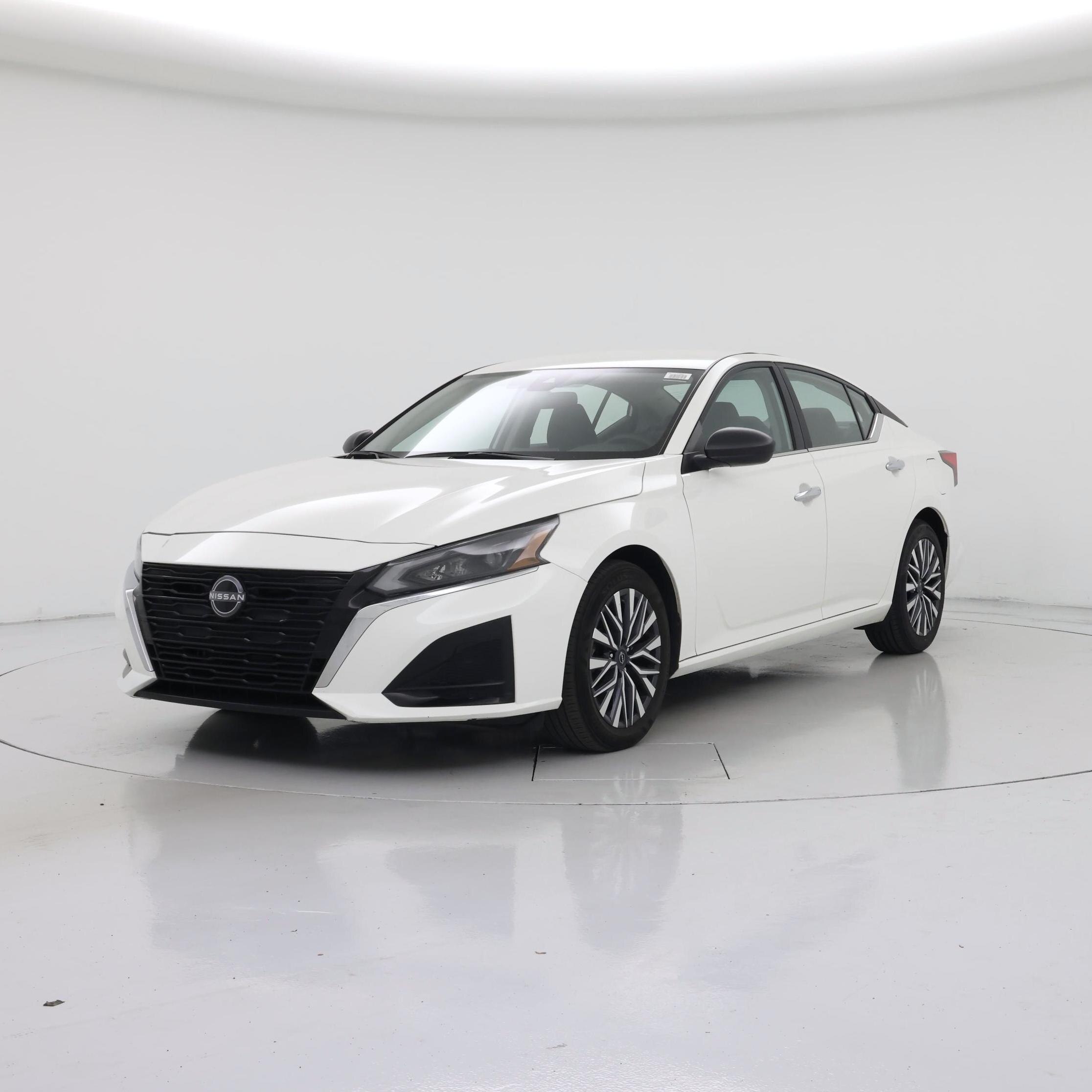 Thumbnail: 2025 Nissan Altima - 4