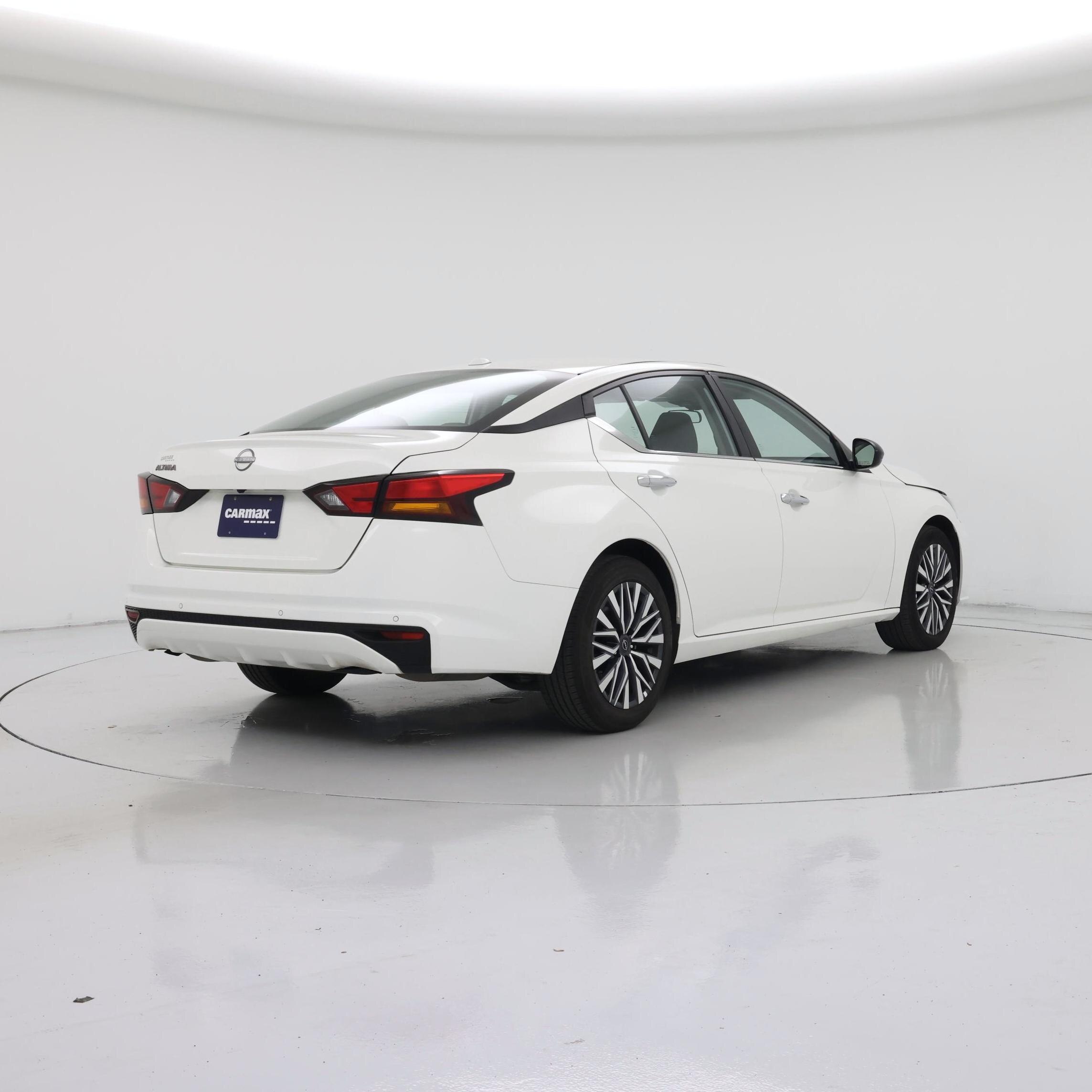 Thumbnail: 2025 Nissan Altima - 8