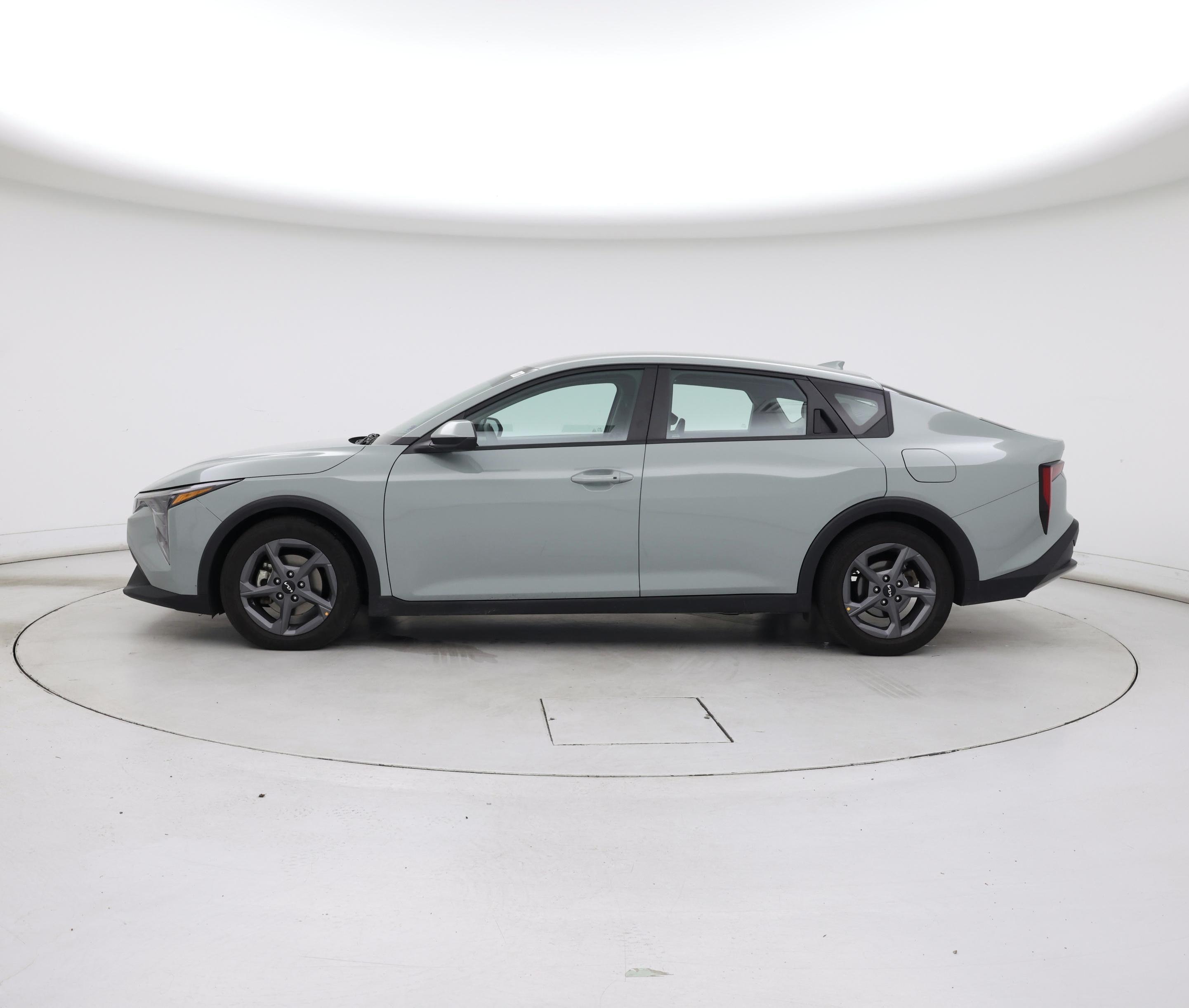 Thumbnail: 2025 Kia K4 - 3