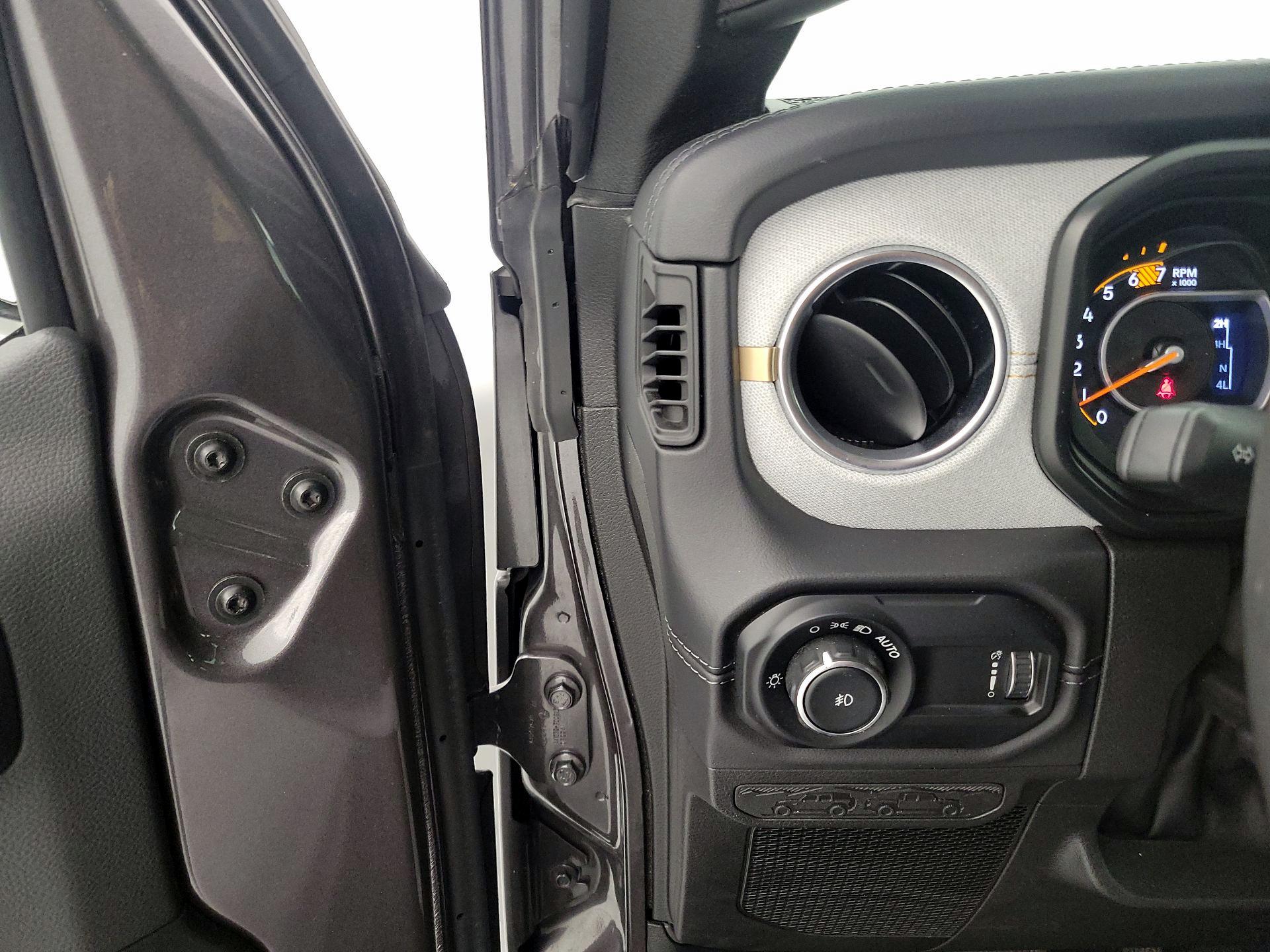 Thumbnail: 2025 Jeep Wrangler - 13