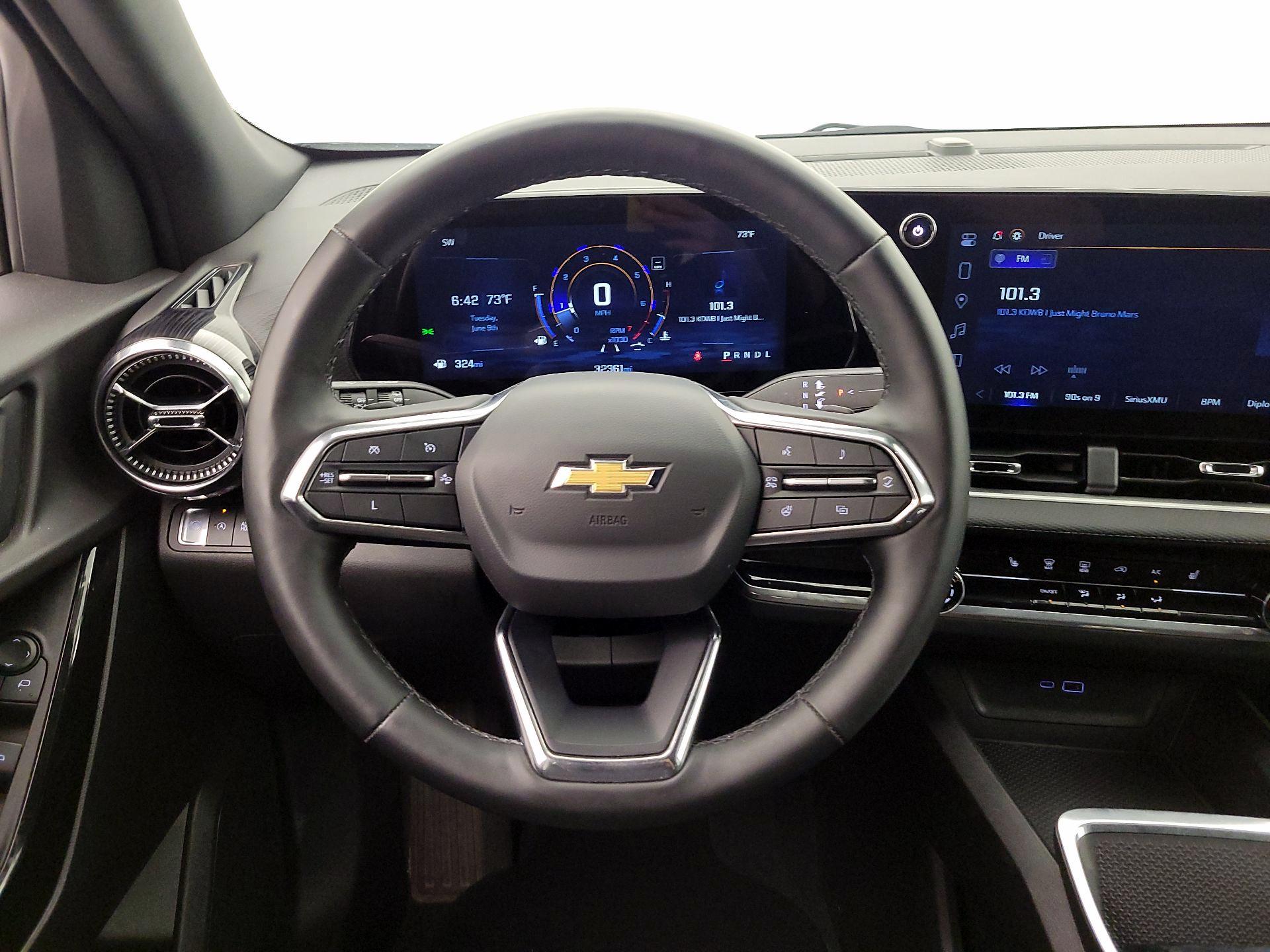 Thumbnail: 2025 Chevrolet Equinox - 10