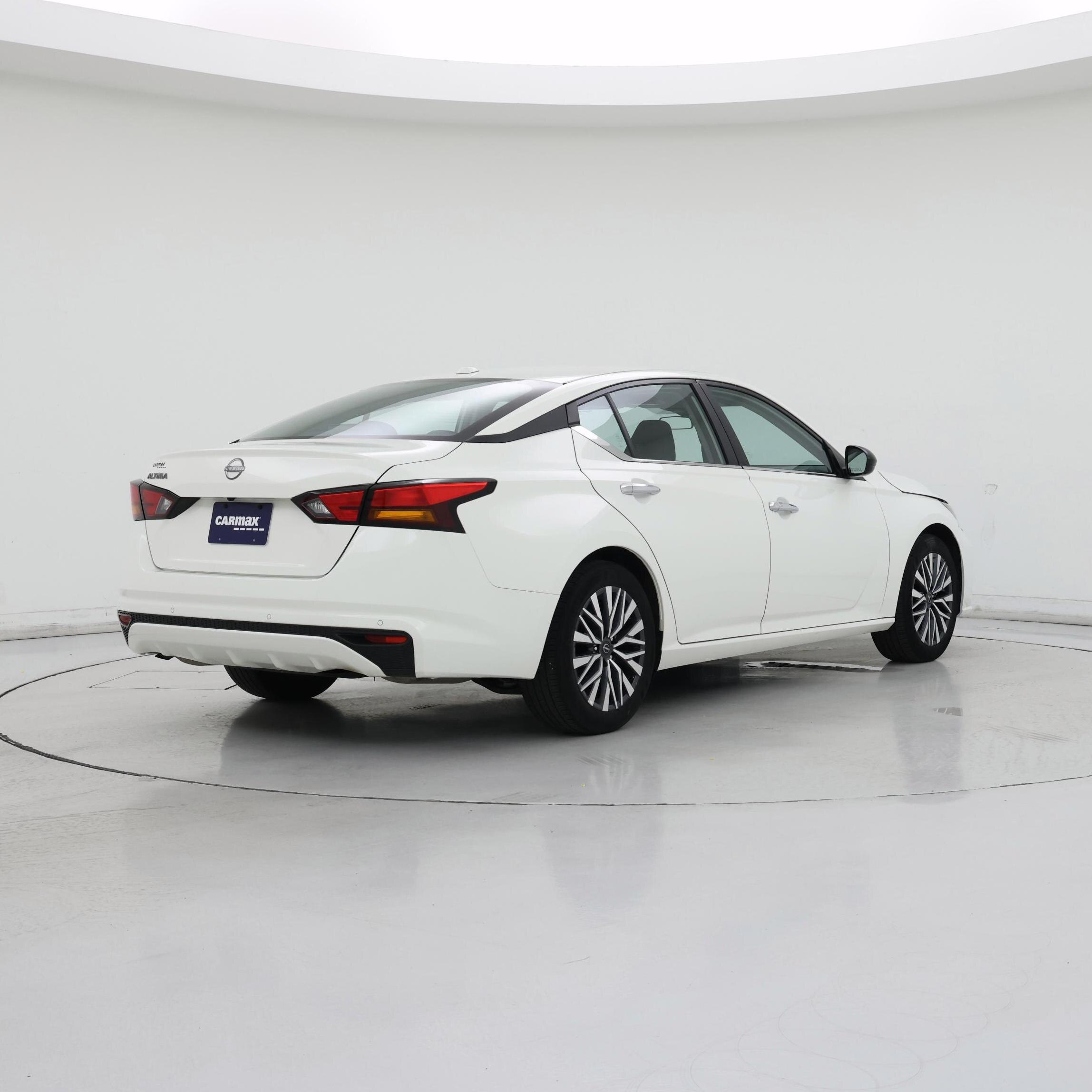Thumbnail: 2025 Nissan Altima - 8