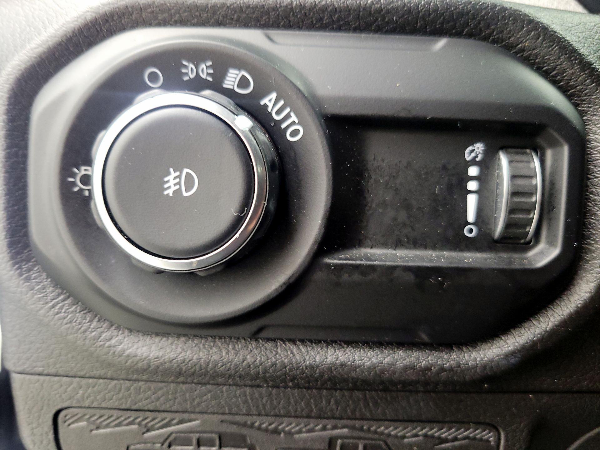 Thumbnail: 2025 Jeep Wrangler - 13
