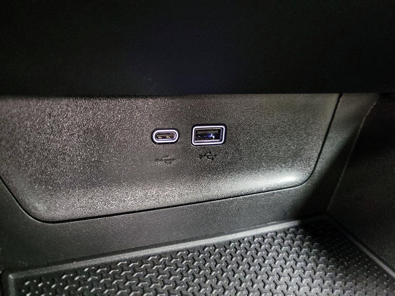2025 Chevrolet Equinox LT - Photo 19
