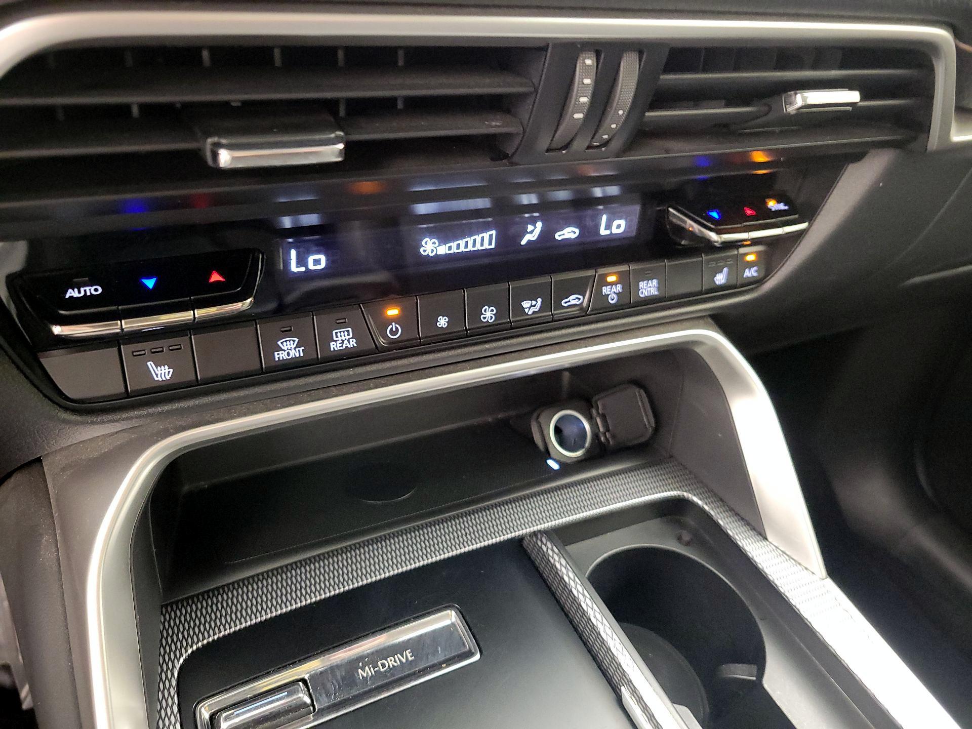 Thumbnail: 2025 Mazda CX-90 - 14
