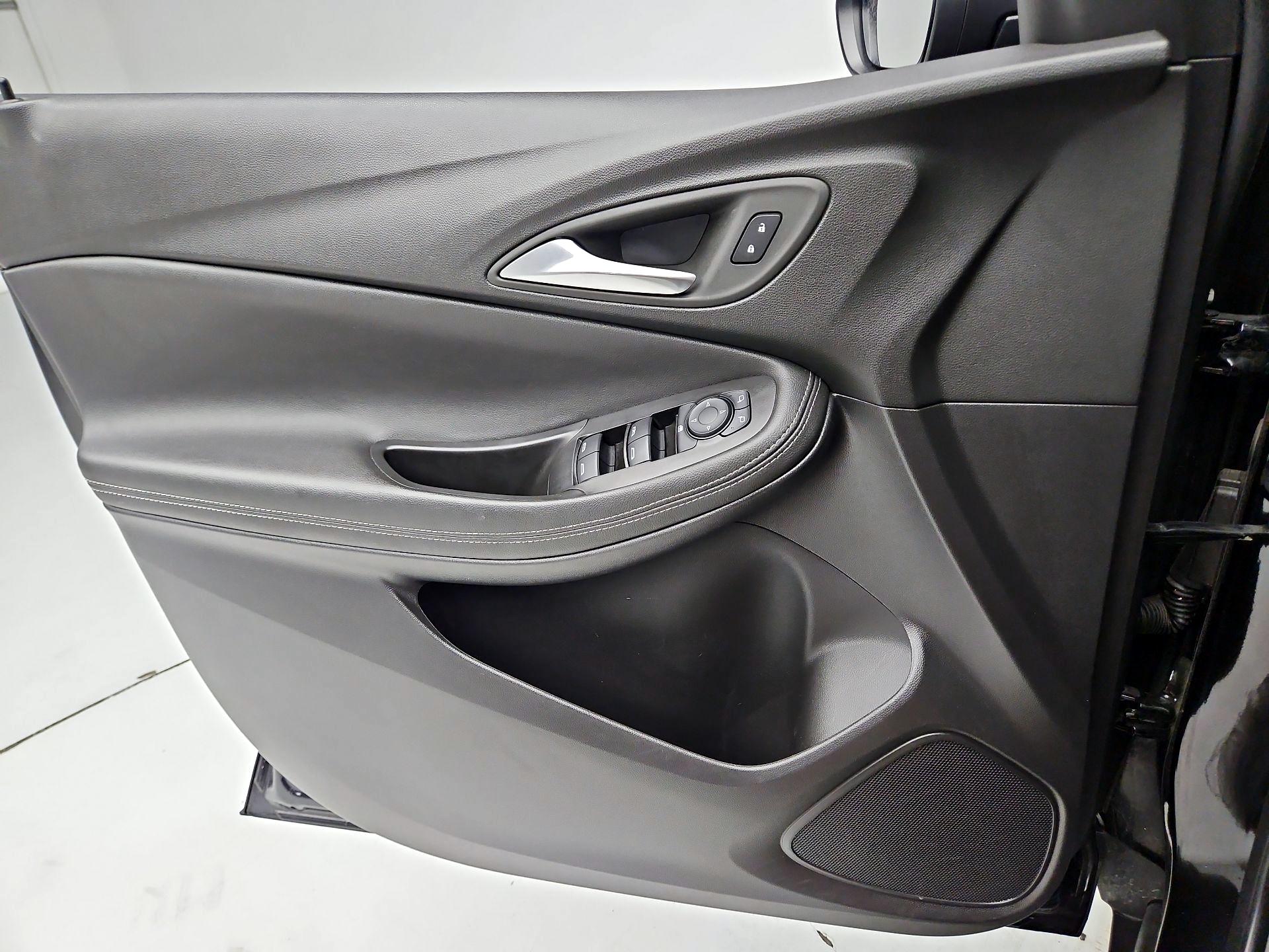 Thumbnail: 2025 Buick Encore GX - 12