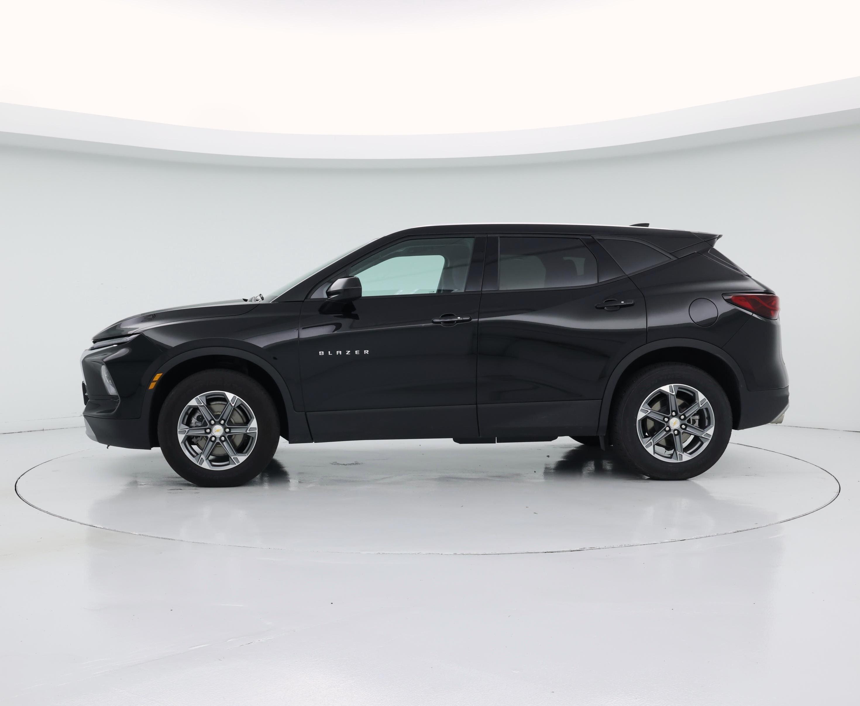 Thumbnail: 2025 Chevrolet Blazer - 3
