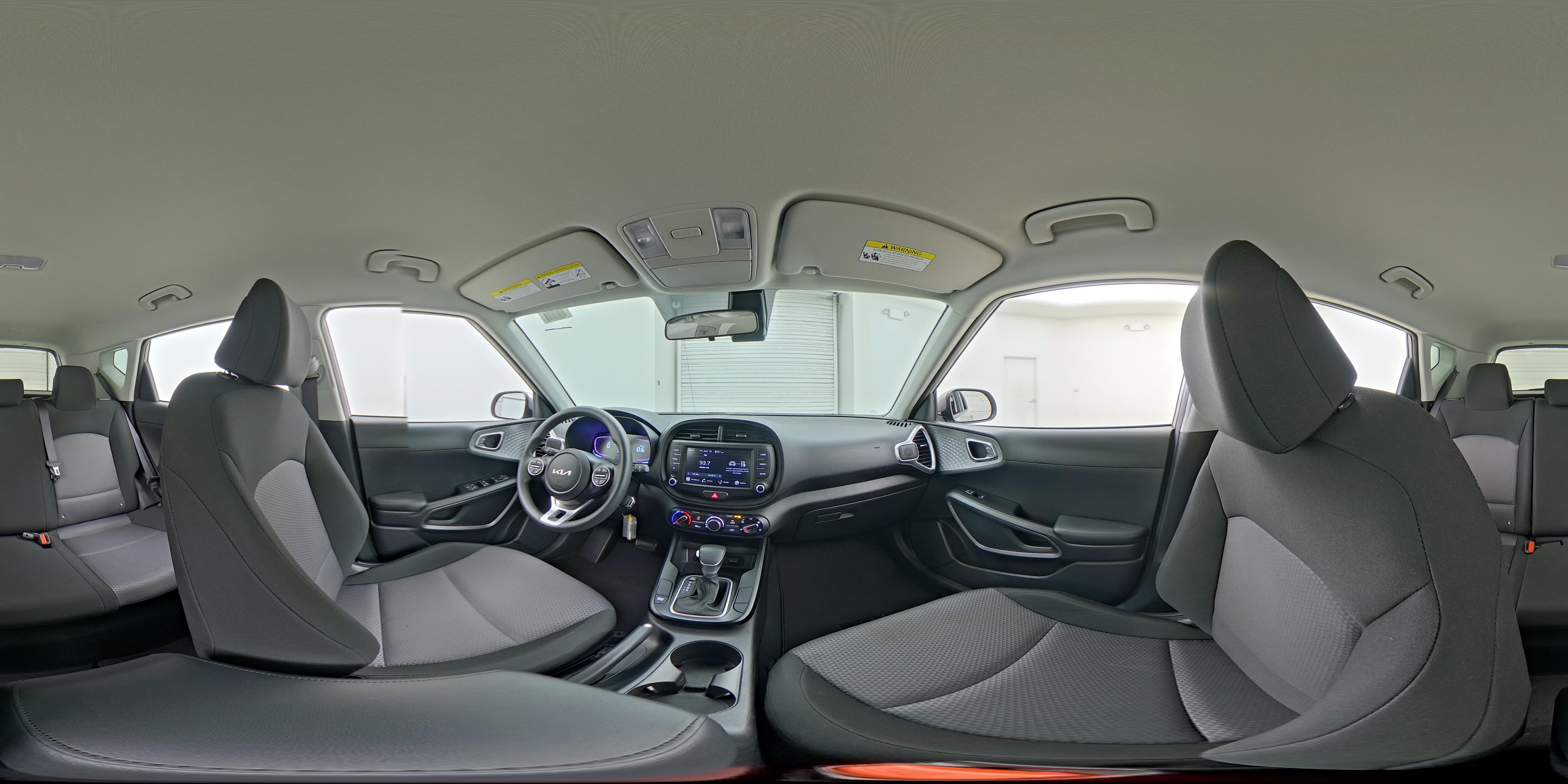 2025 Kia Soul LX - Photo 21