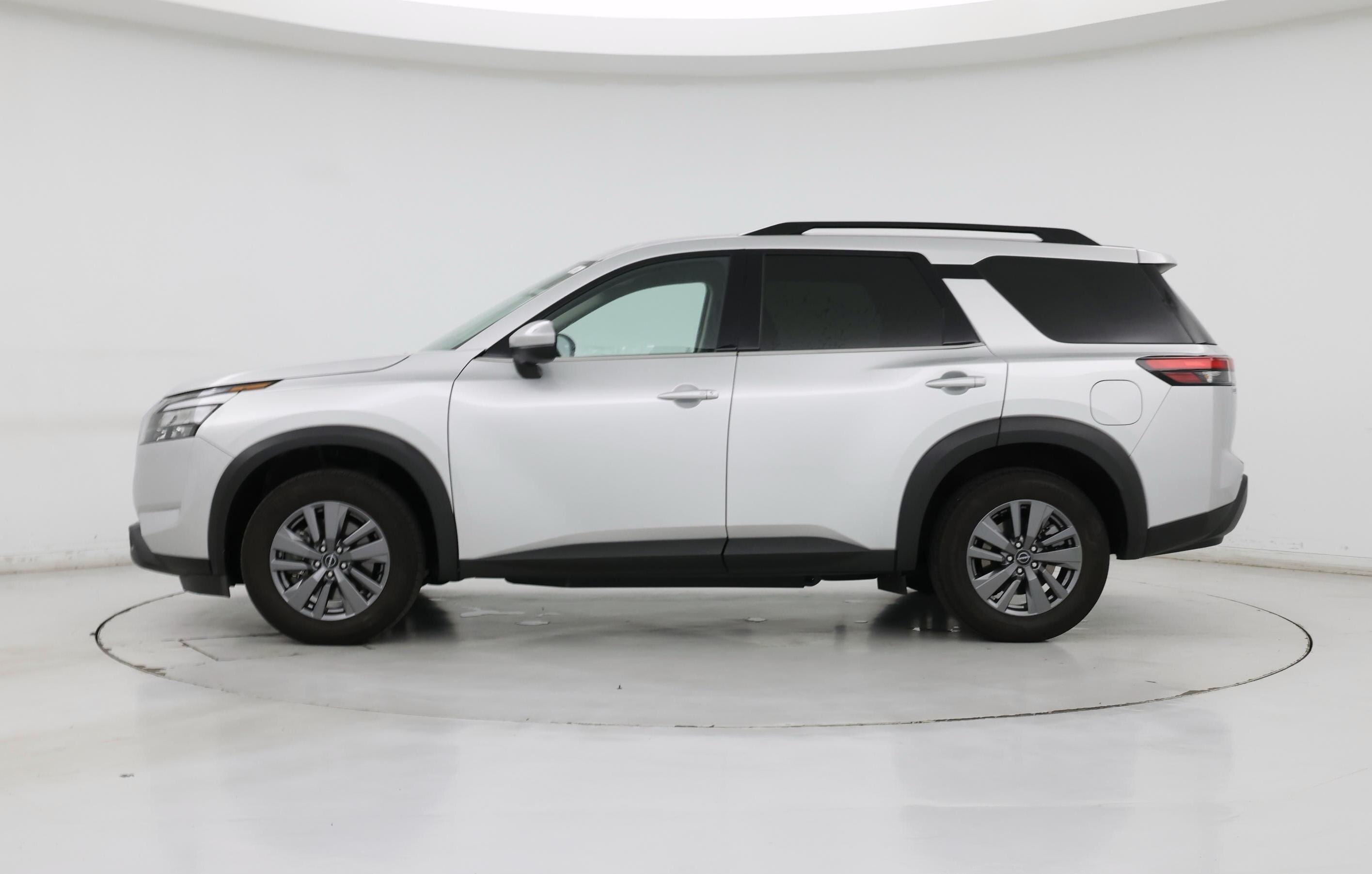 Thumbnail: 2025 Nissan Pathfinder - 3