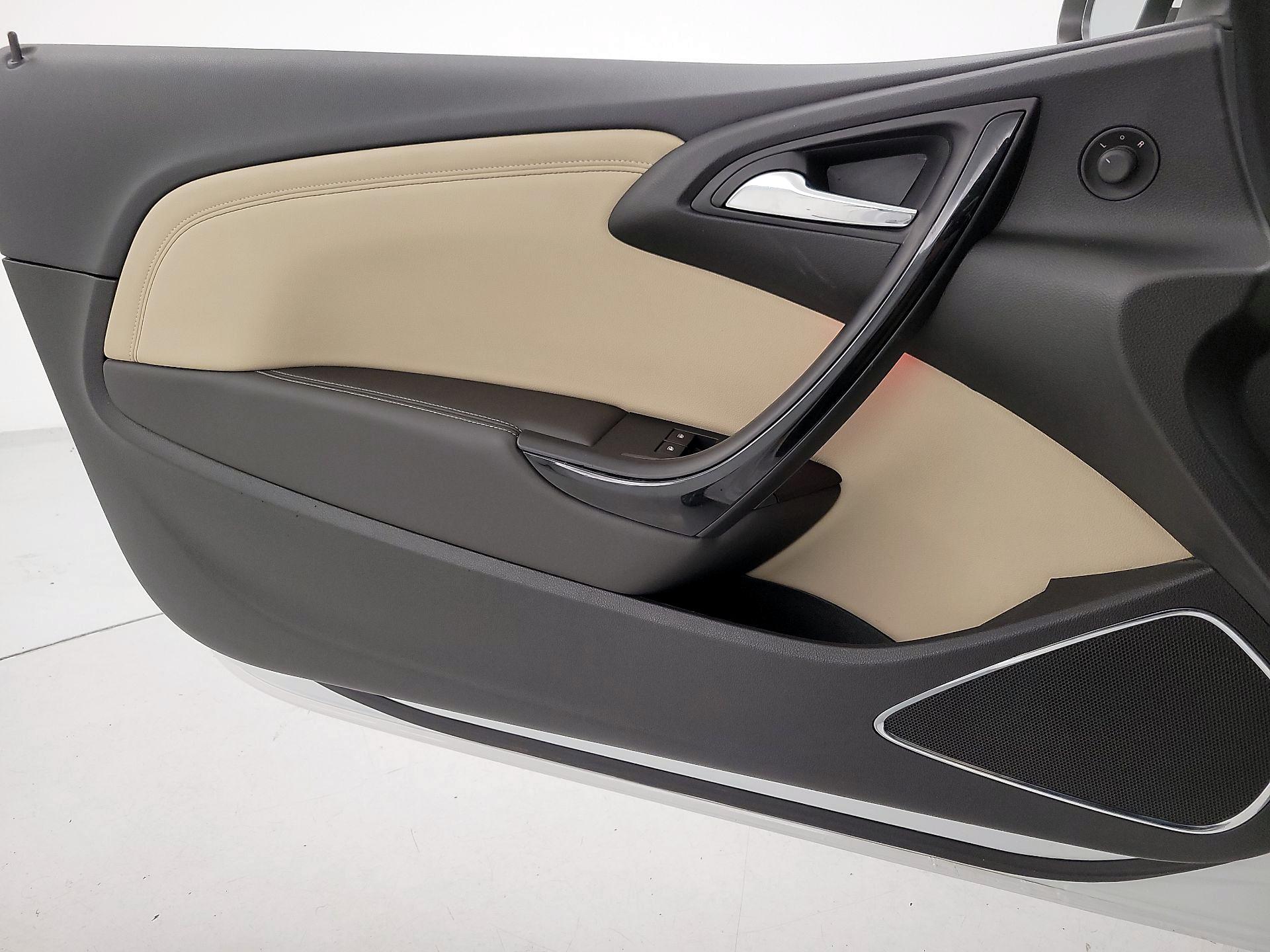 Thumbnail: 2018 Buick Cascada - 12